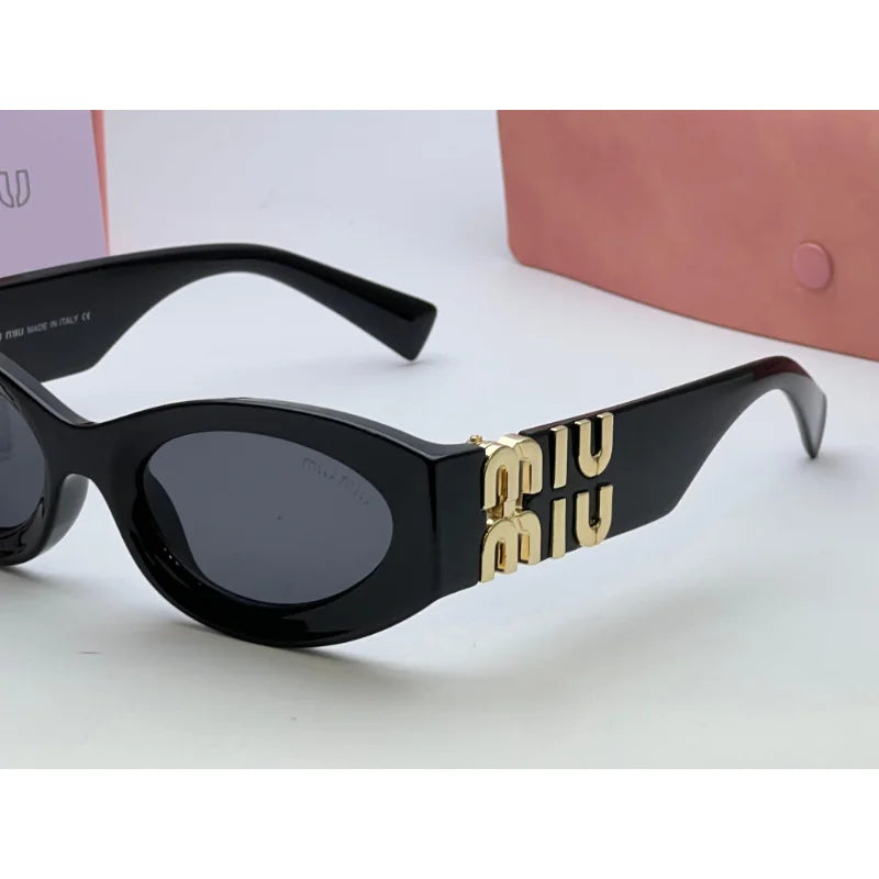 Women’s Retro Oval Cat-Eye Sunglasses – Thick Frame, UV400, Trendy Street Style (4 Colors)