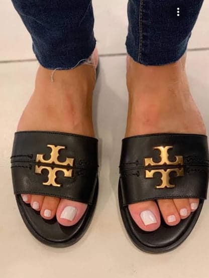 TB Logo Flats
