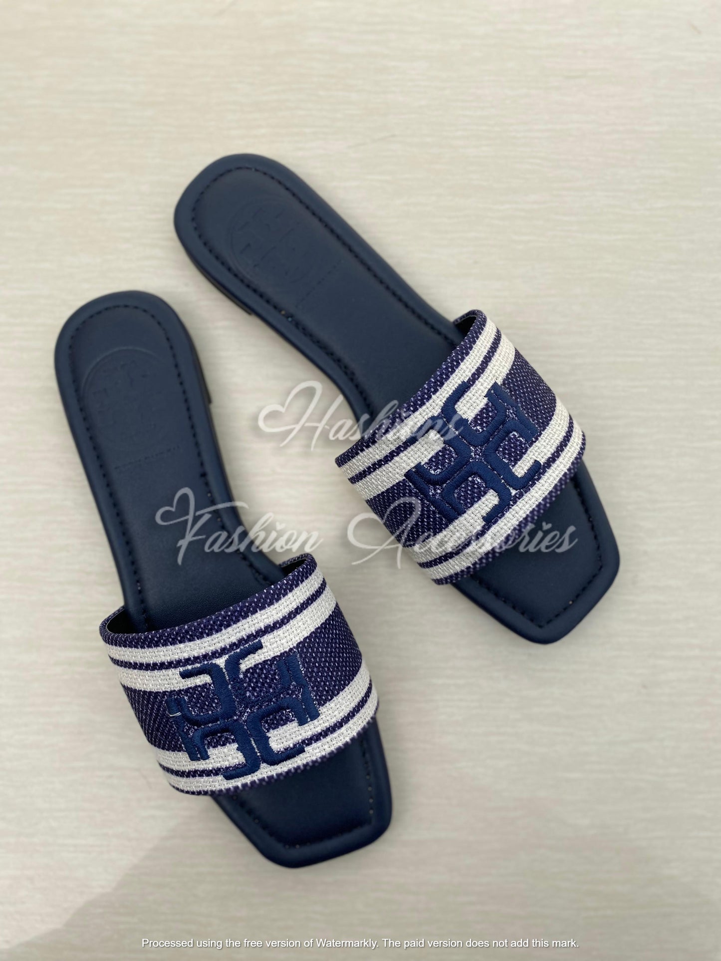 TB Jacquard Flats