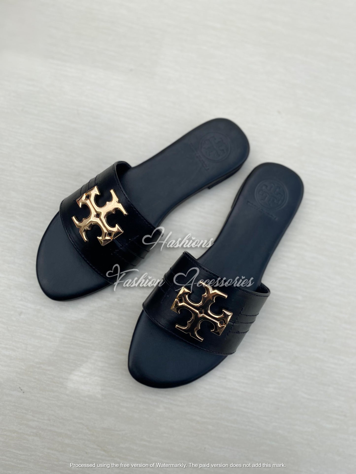 TB Logo Flats