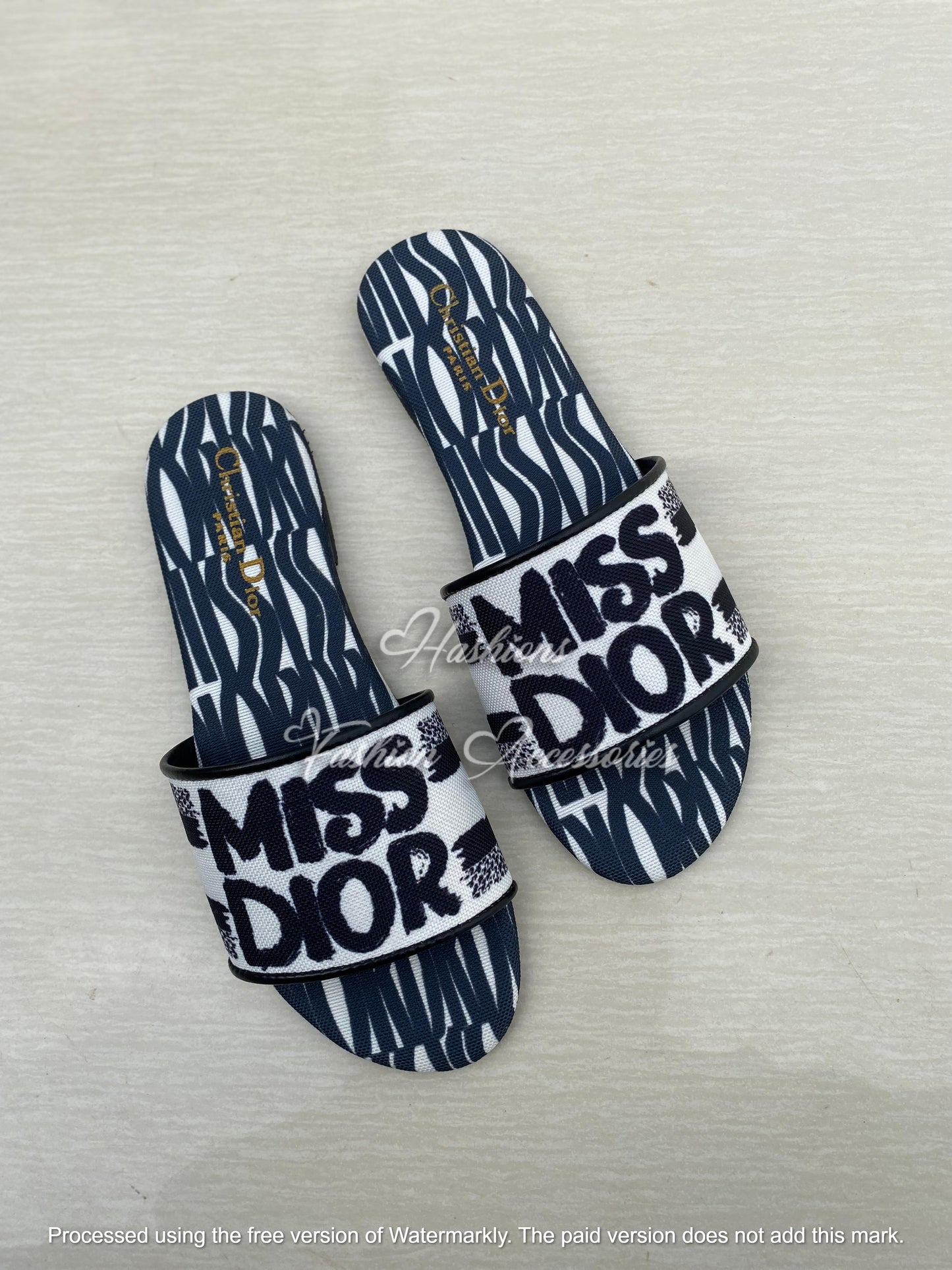 Miss Dior Graphic Slides – Bold Logo Flat Sandals