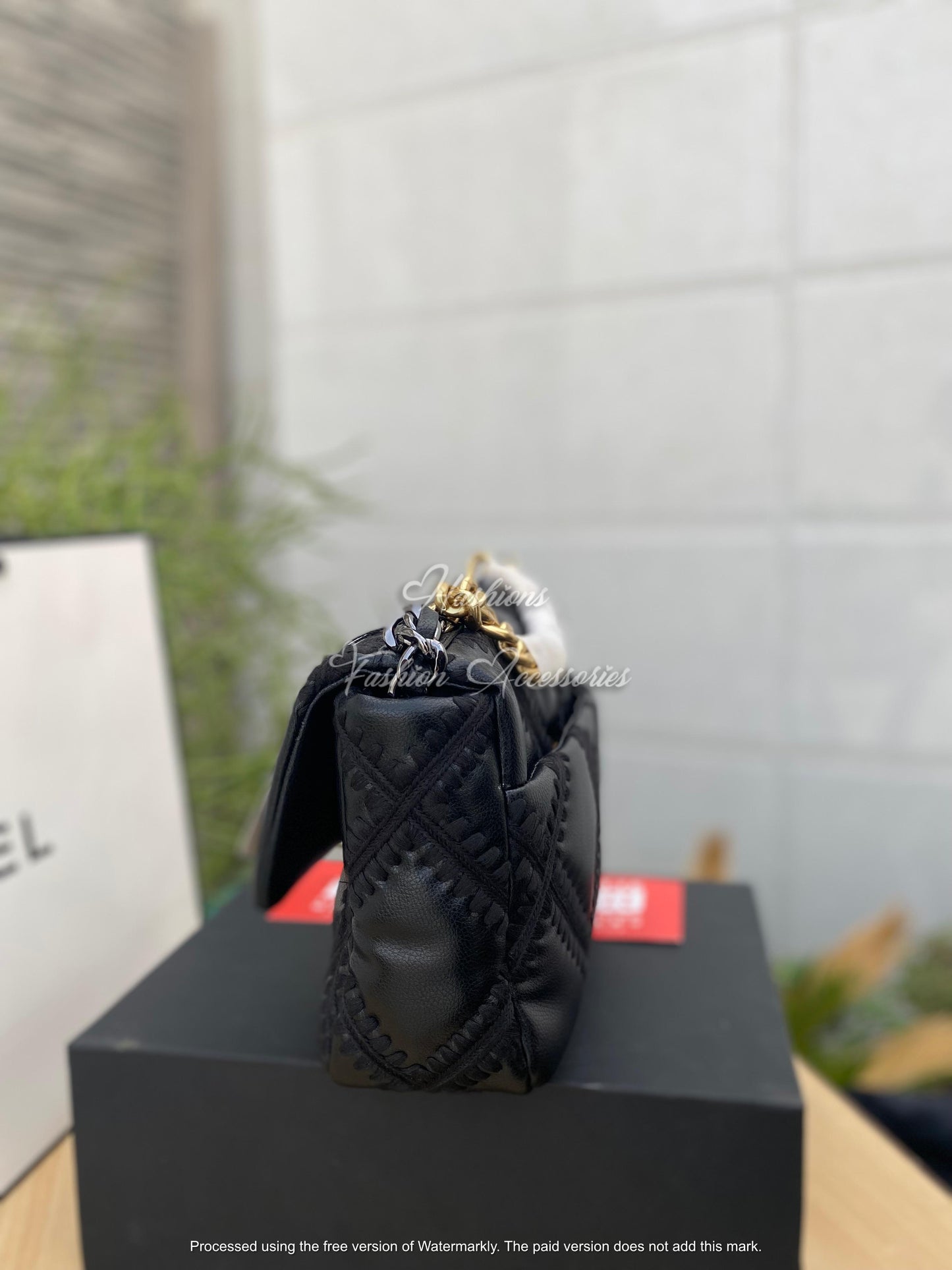 CHAN-EL Flap Bag 19 (Crochet) - Black
