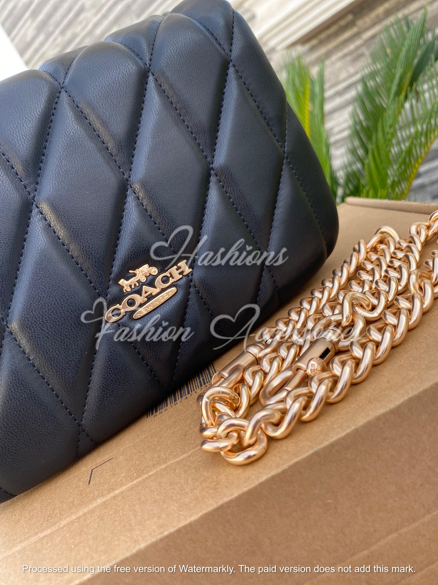 Coach Quinn Leather Shoulder Bag