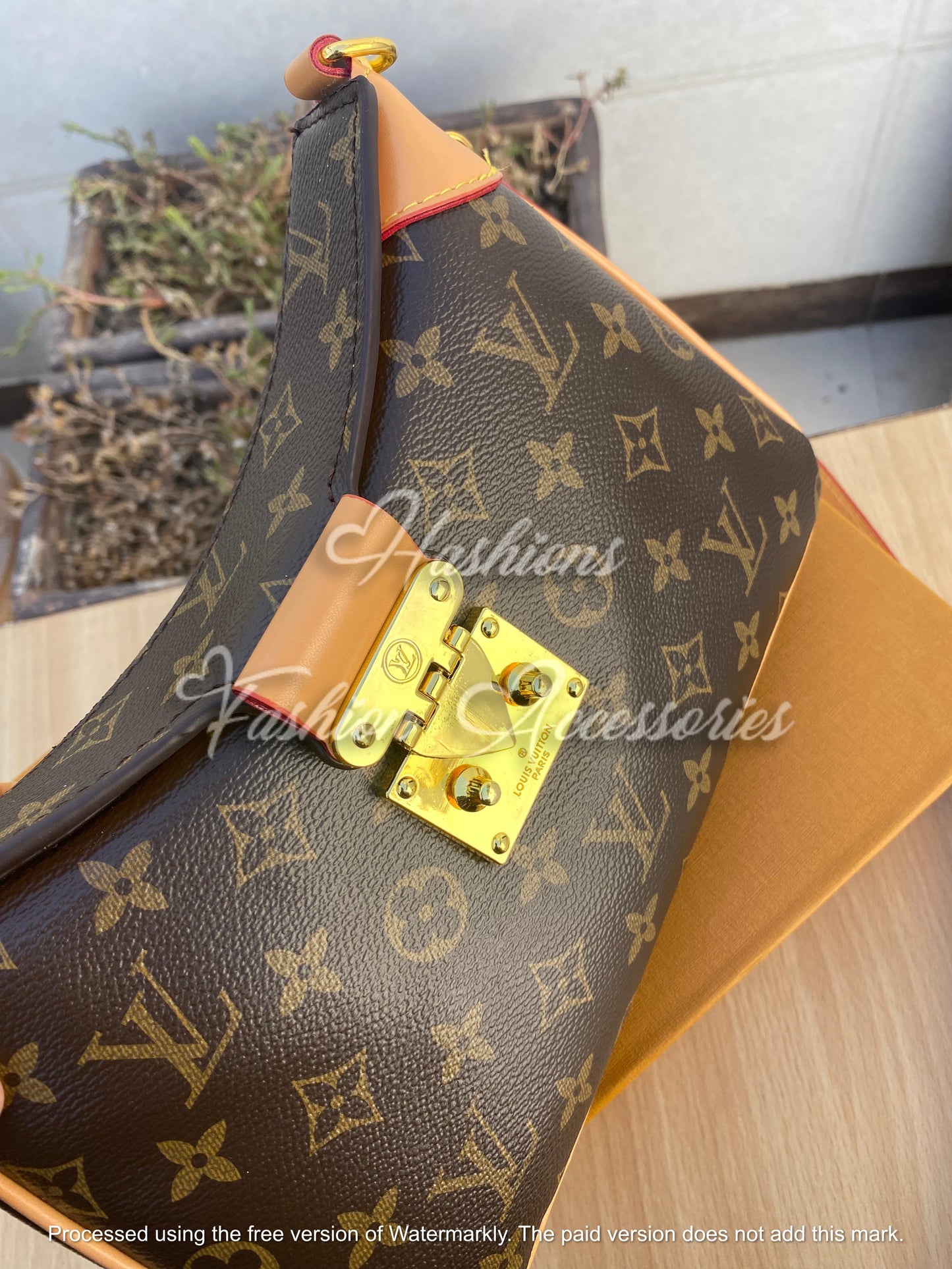 L-V Crossbody Bag
