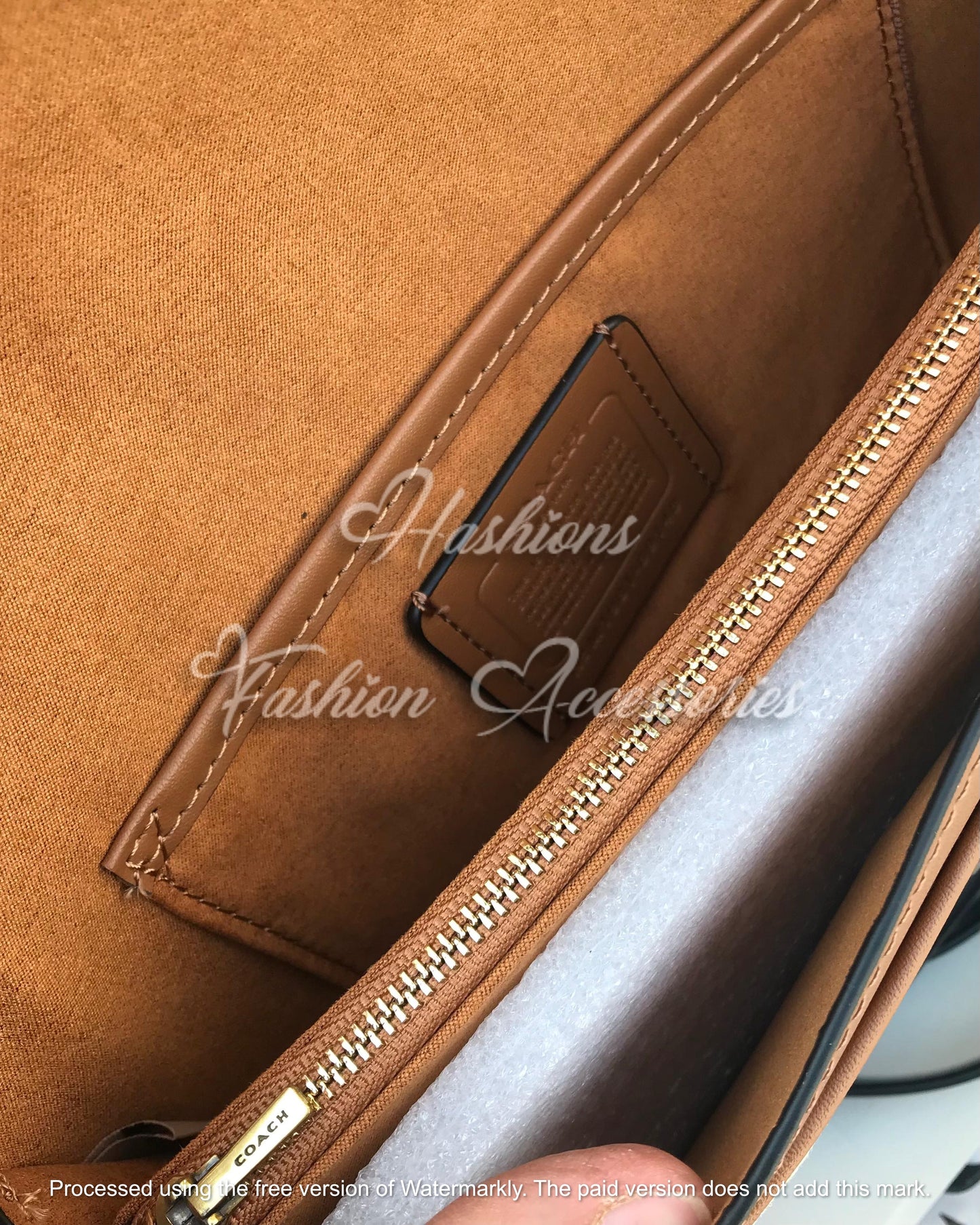 Classic Coach C-Buckle Shoulder Bag – Tan & Canvas Elegance