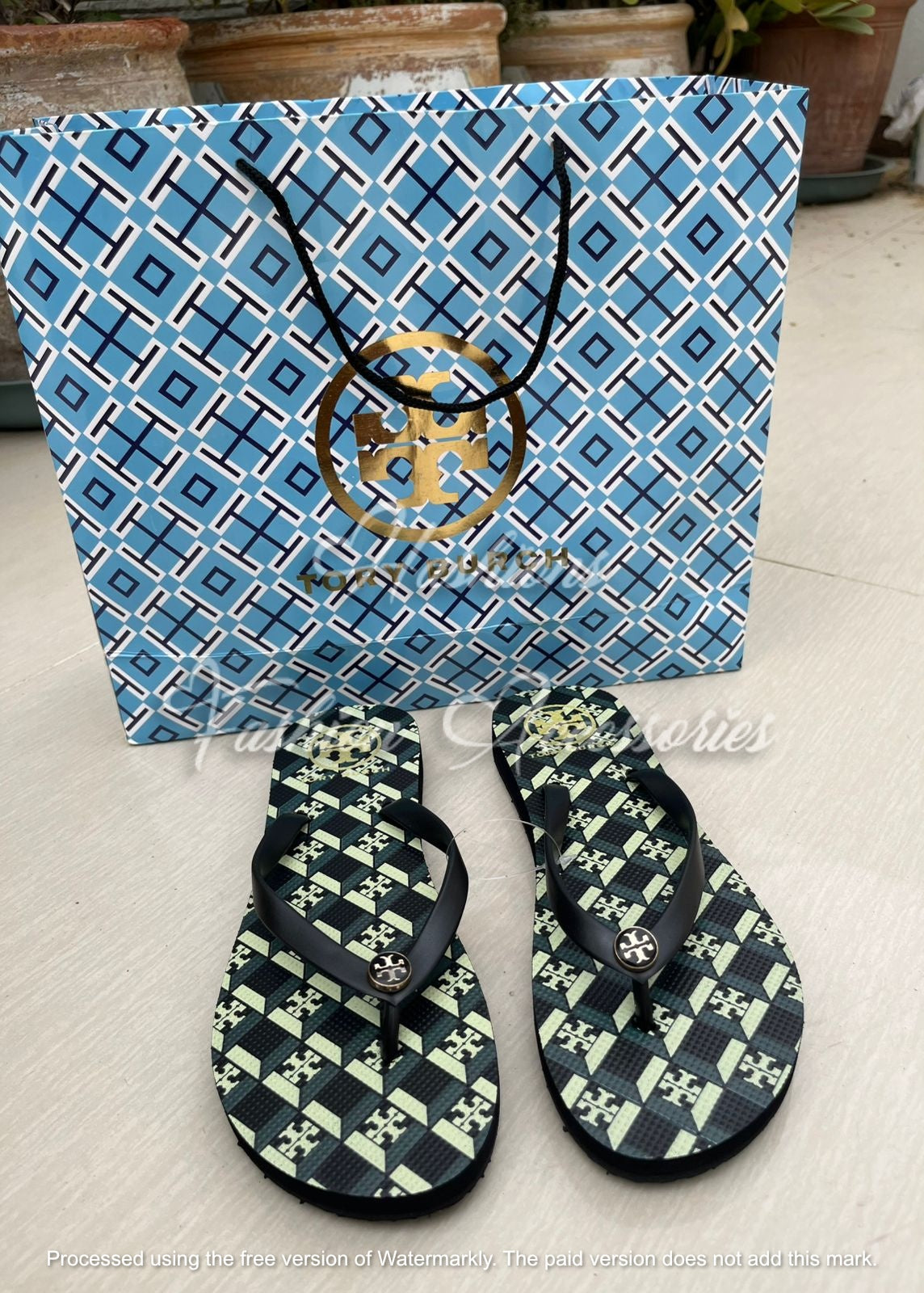 Printed Comfort Flip Flops – Women’s Lightweight Designer-Inspired Sandals (5 Styles)