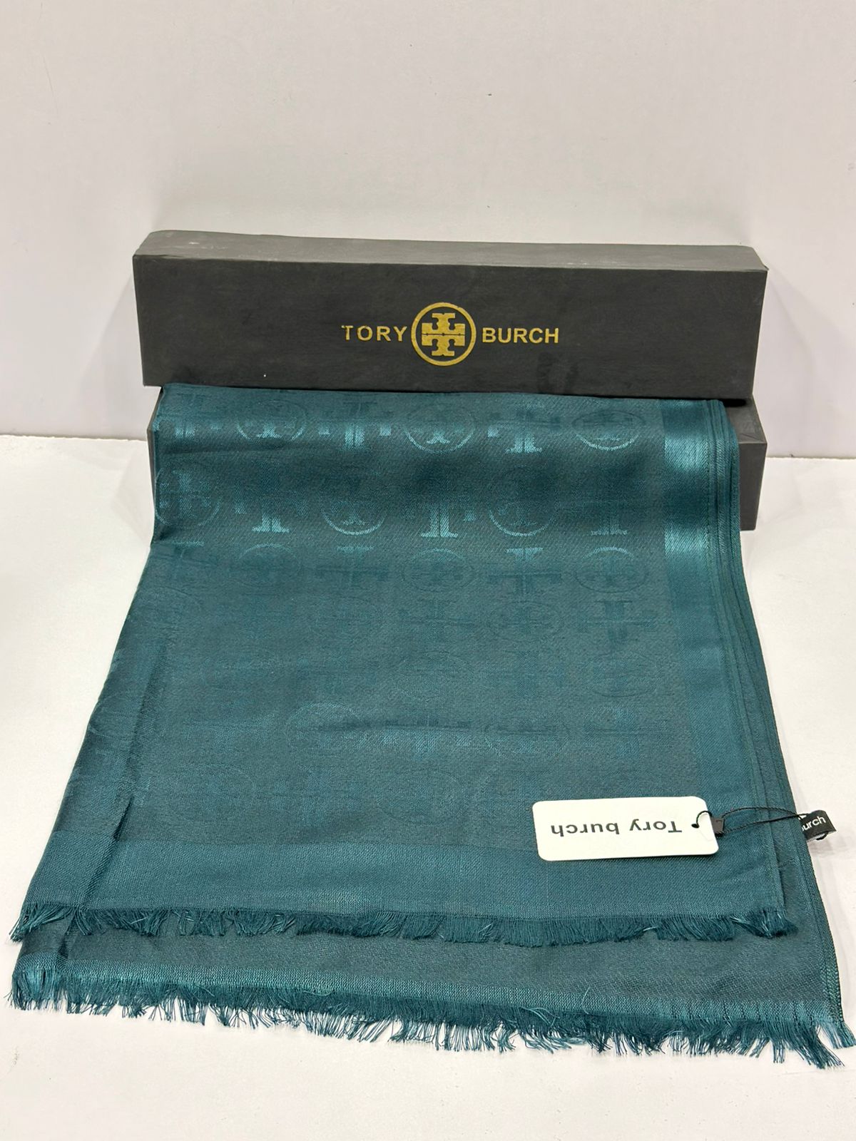 Classic Jacquard Pashmina Scarf for Women – Soft Winter Wrap | Premium Collection