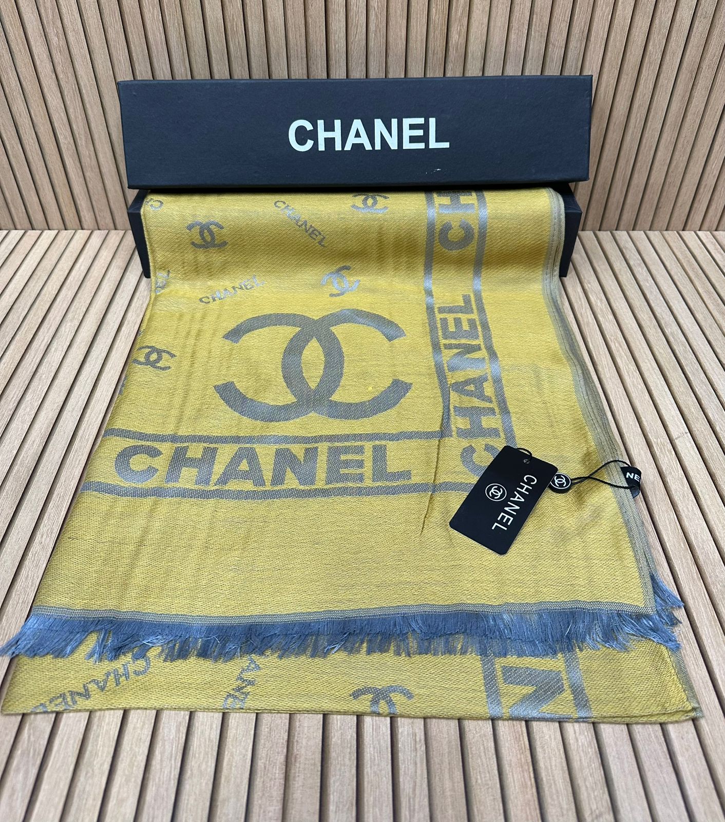 Luxury Jacquard Pashmina Scarf for Women – Soft Elegant Shawl & Winter Wrap (Multiple Colors)