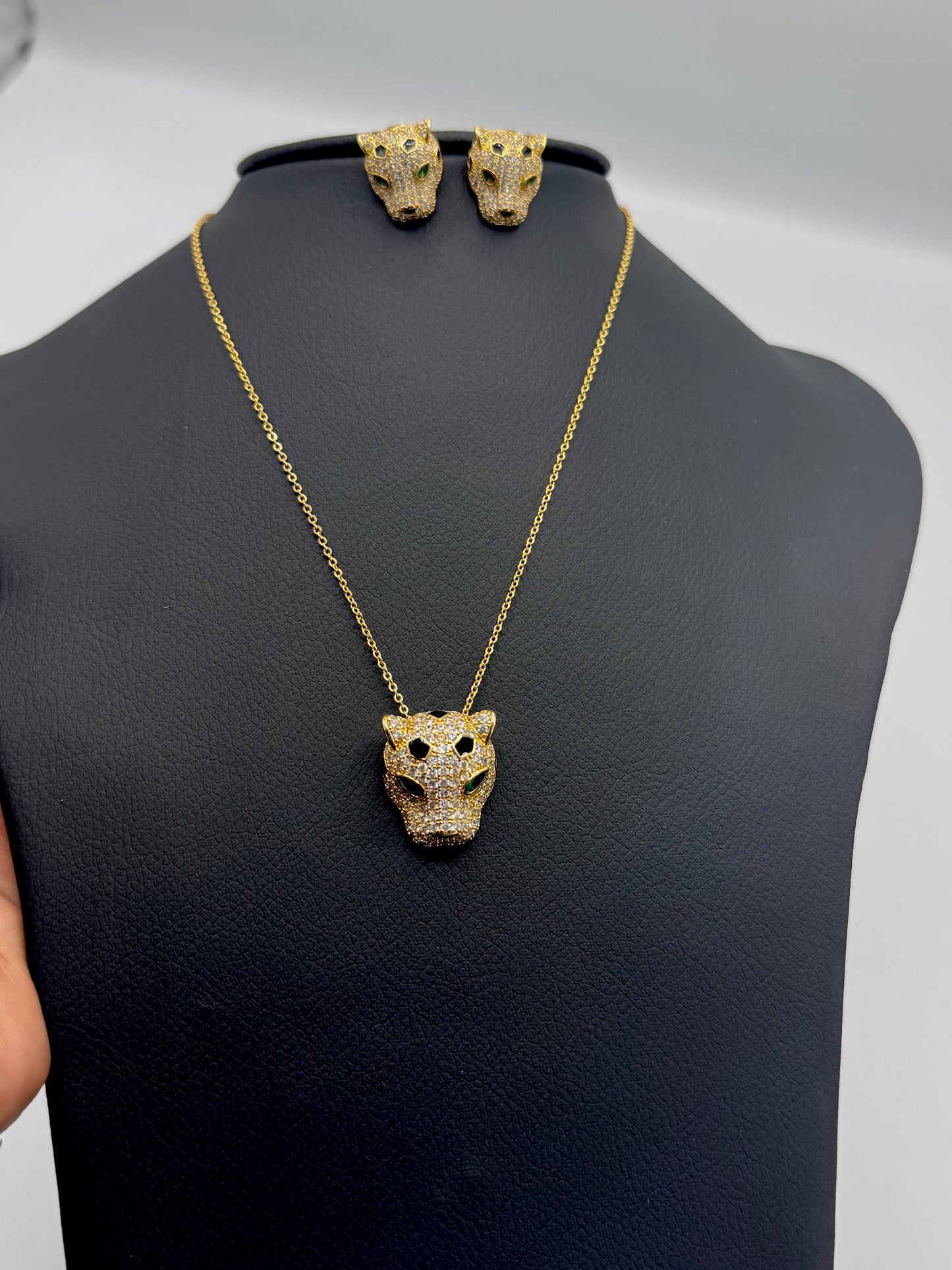 Panther Head Necklace with Matching Stud Earrings – Bold Statement Jewelry Set for Women