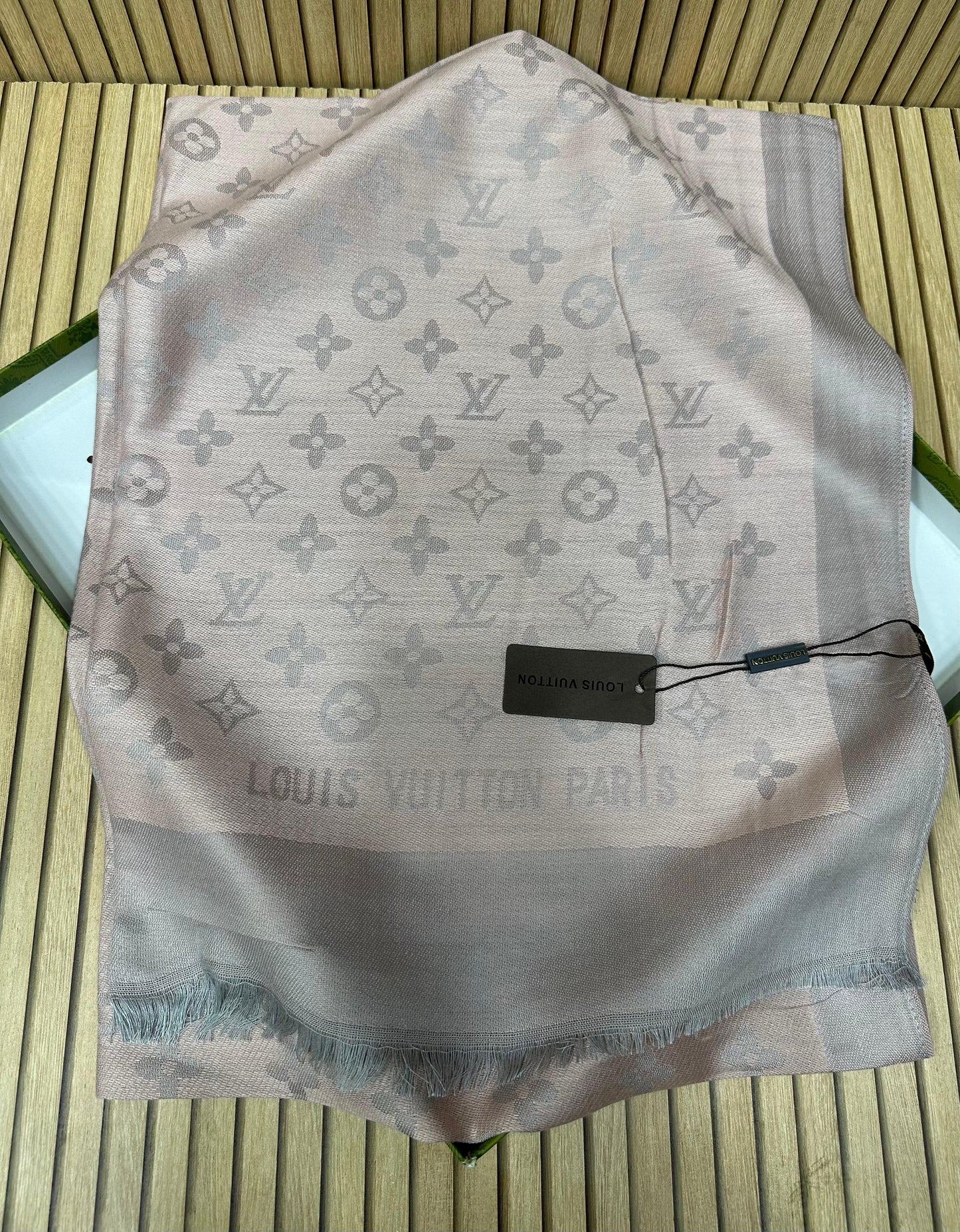 Luxury Jacquard Pashmina Scarf for Women – Soft Winter Shawl with Elegant All-Over Pattern