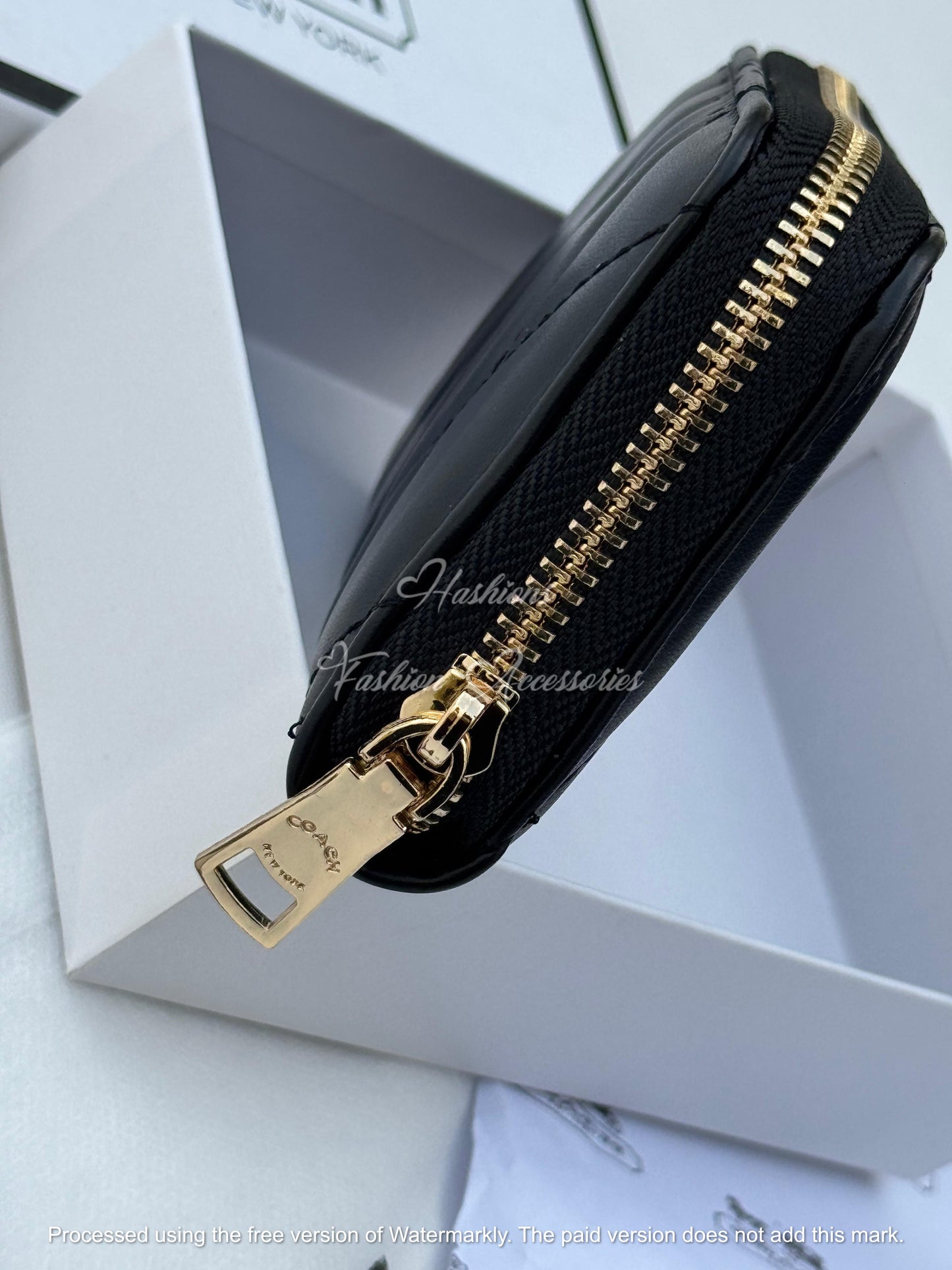 Quilted Zip-Around Accordion Wallet