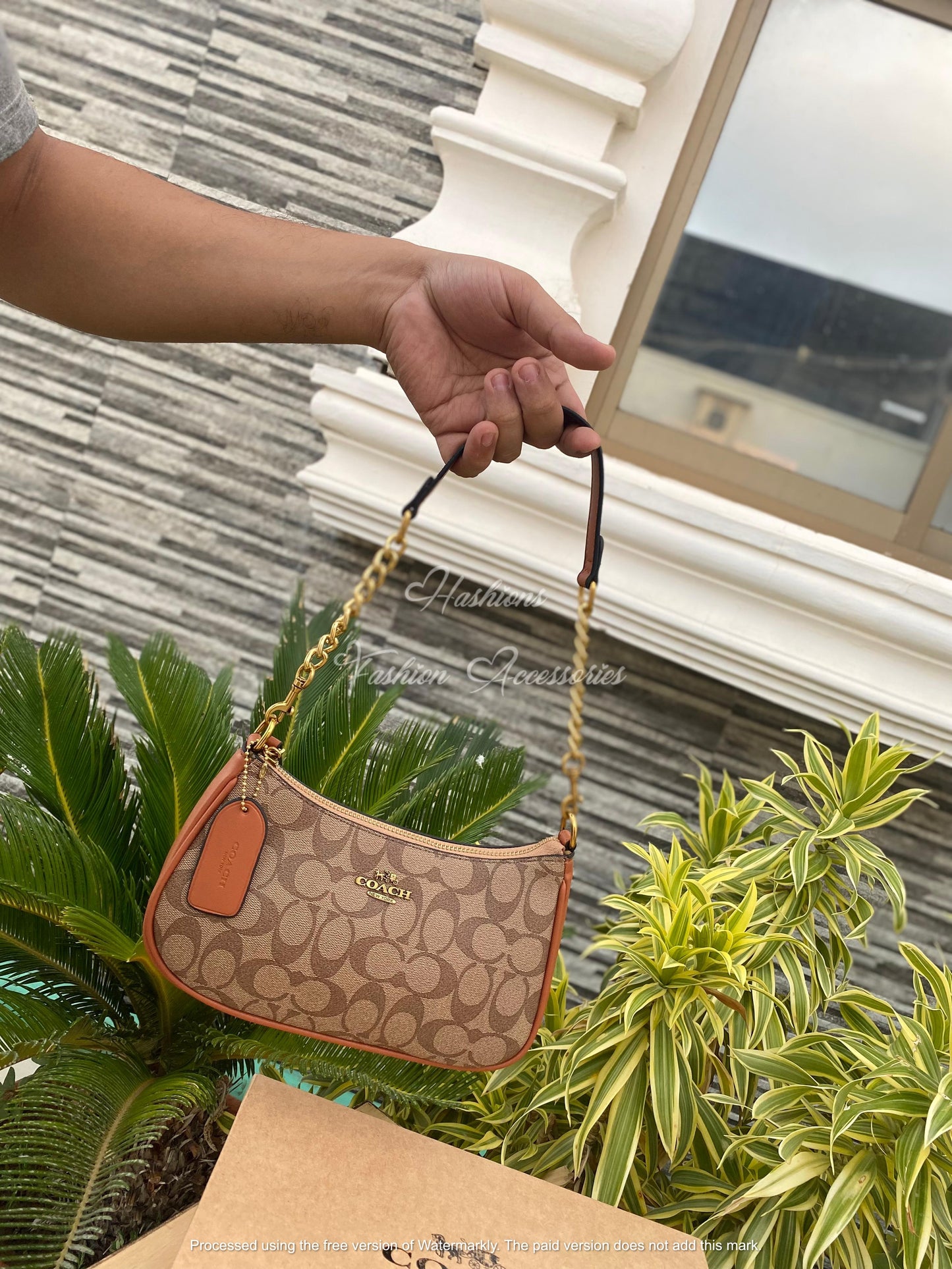 TERI Shoulder Bag
