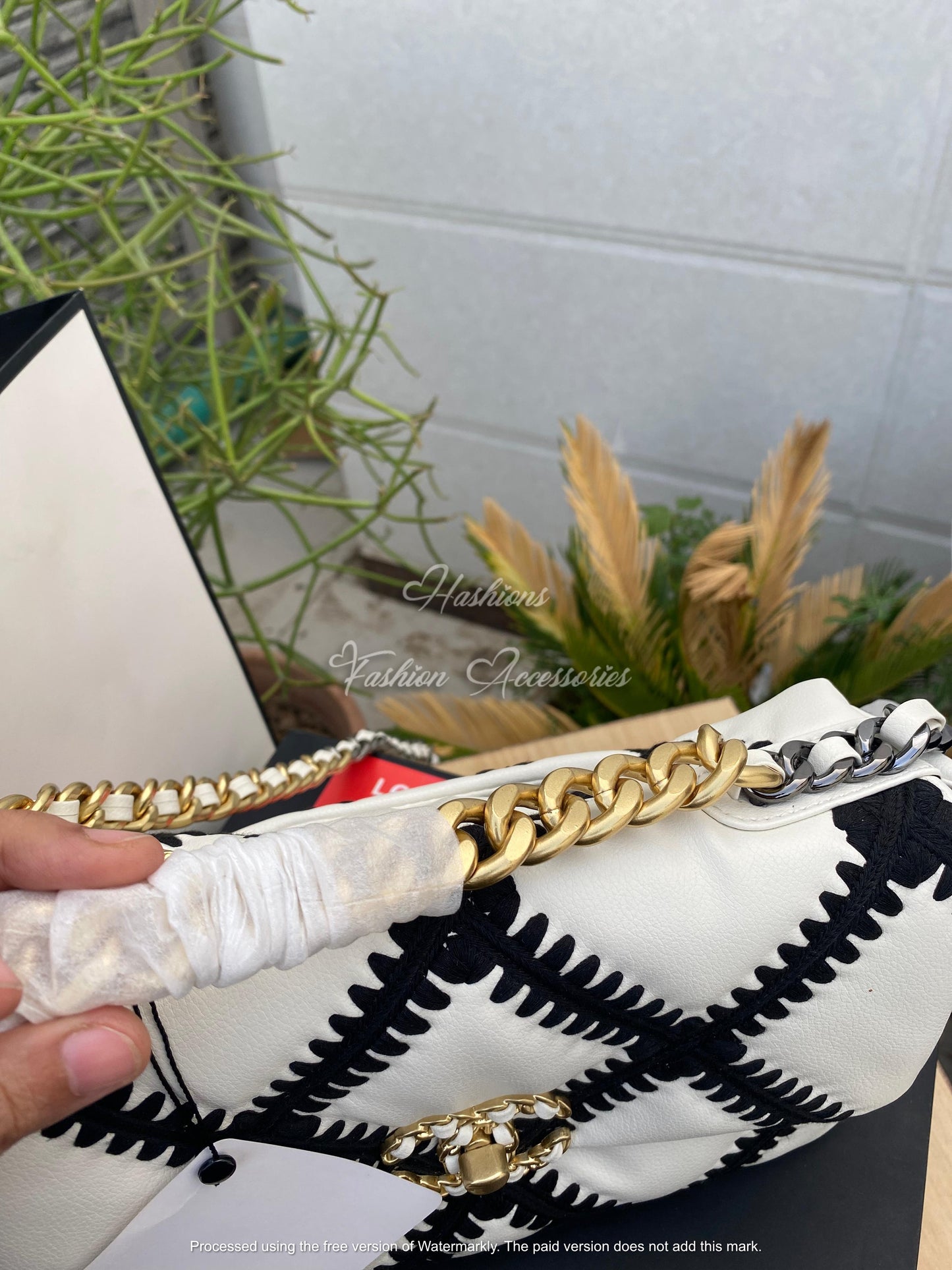 CHAN-EL Flap Bag 19 (Crochet) - White