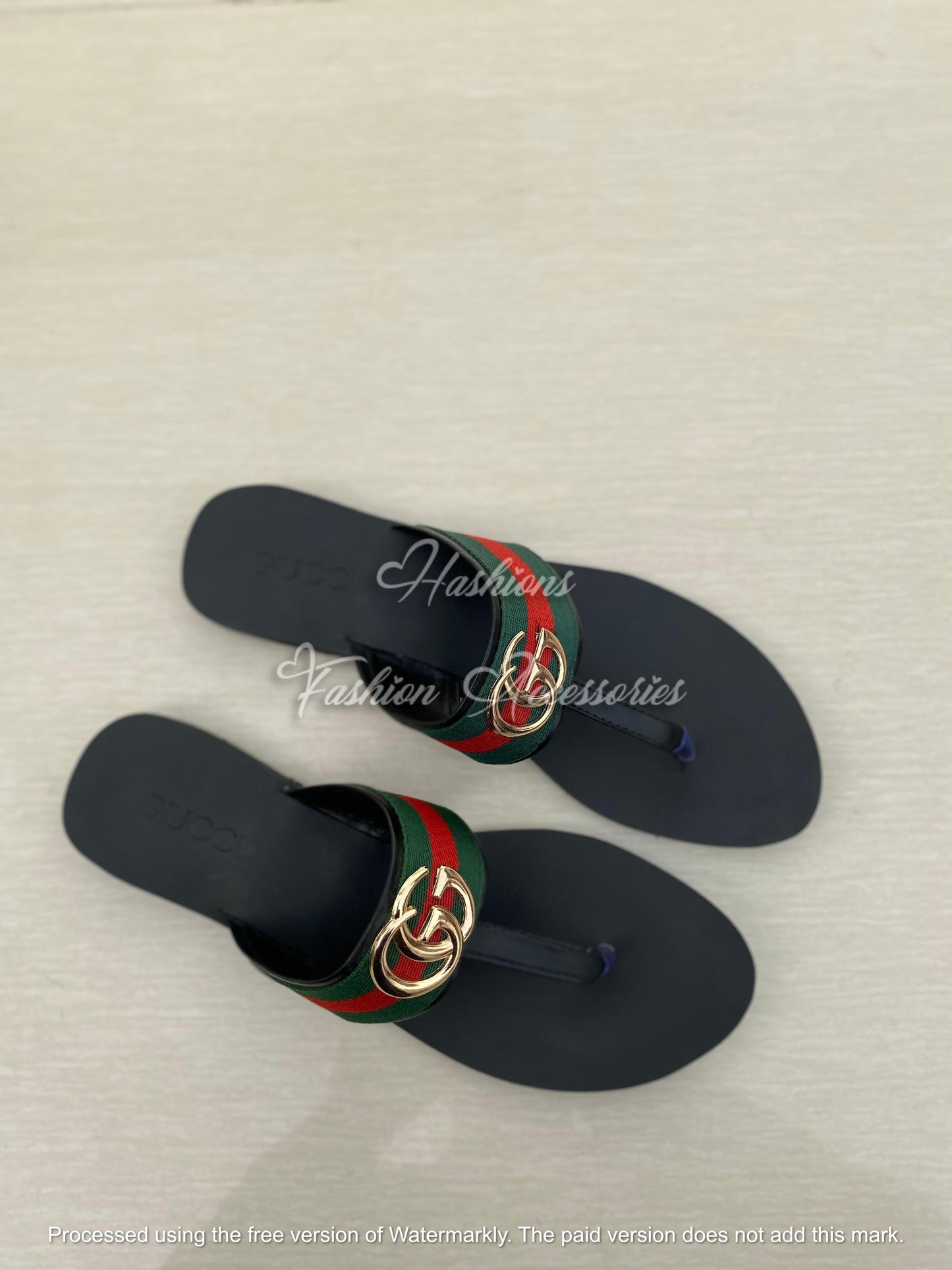 GG Logo Flats