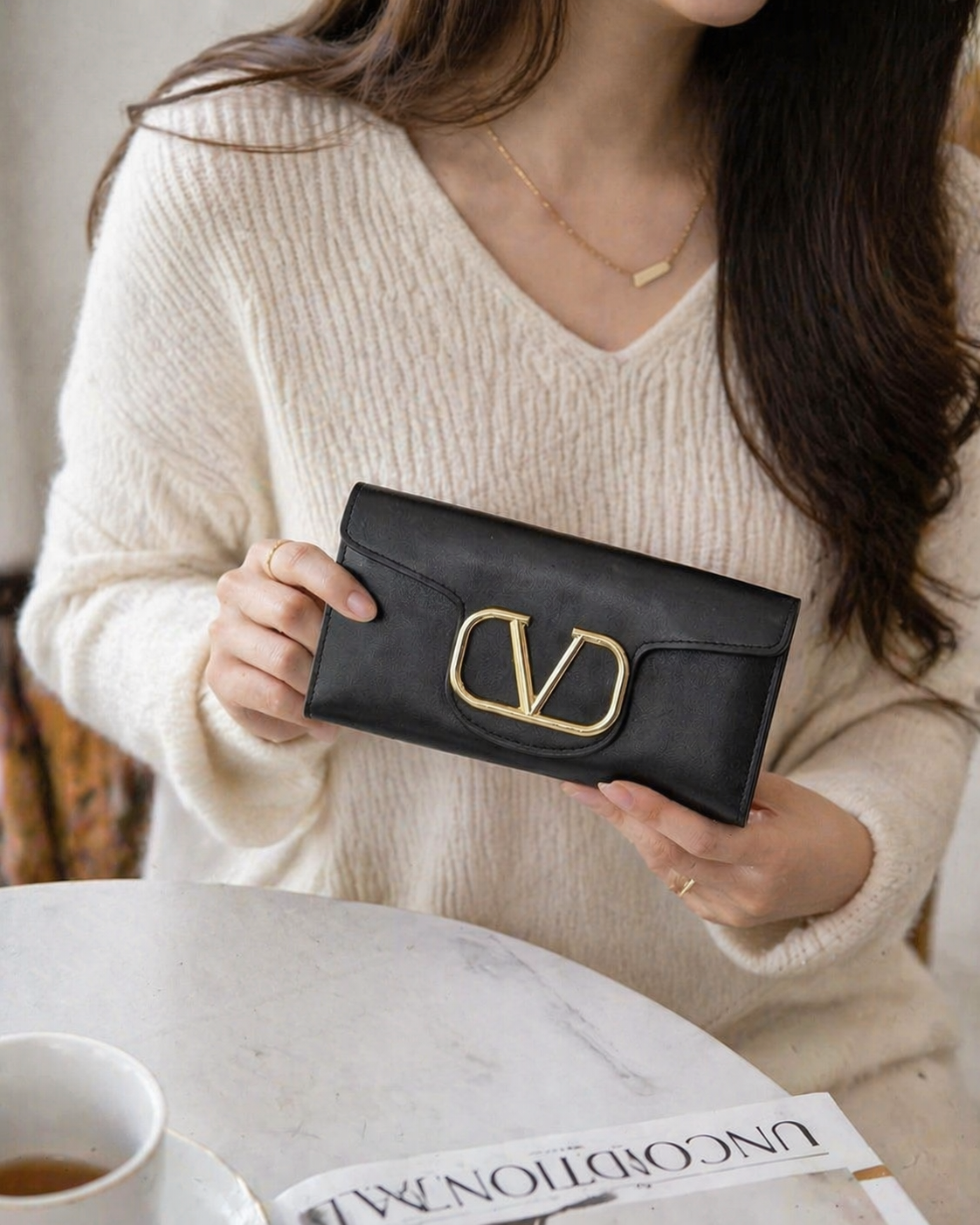 V-Logo Envelope Long Wallet Set