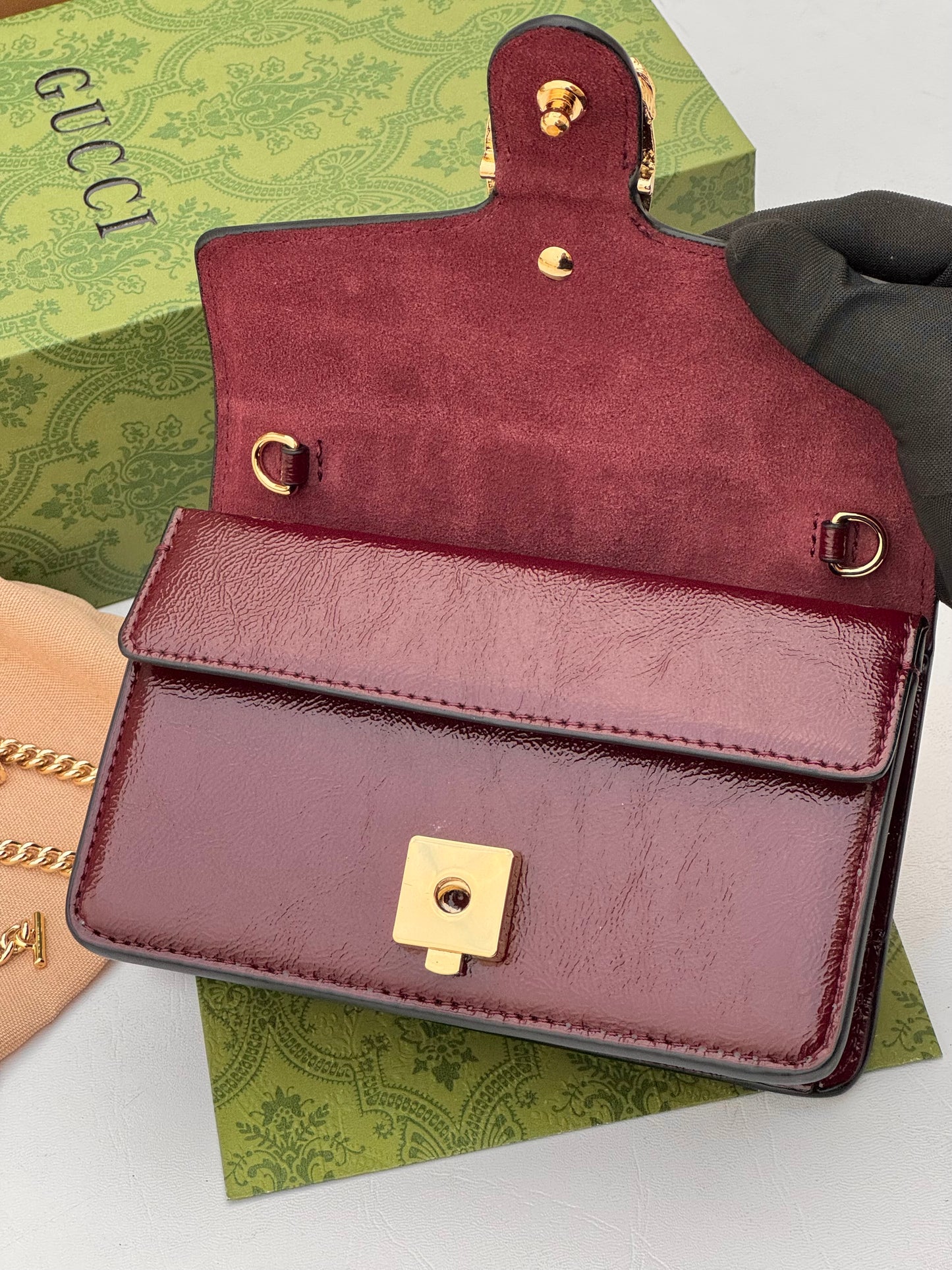 Women’s Mini Chain Clutch Bag with Gold Detail – Elegant Evening Handbag