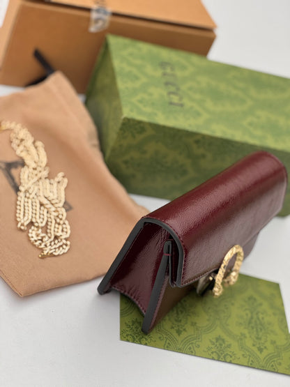 Women’s Mini Chain Clutch Bag with Gold Detail – Elegant Evening Handbag