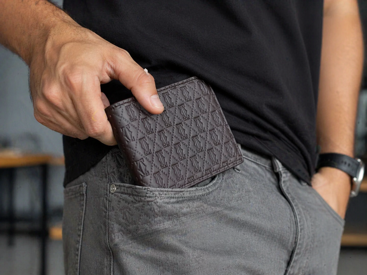 Men’s Embossed Leather Wallet