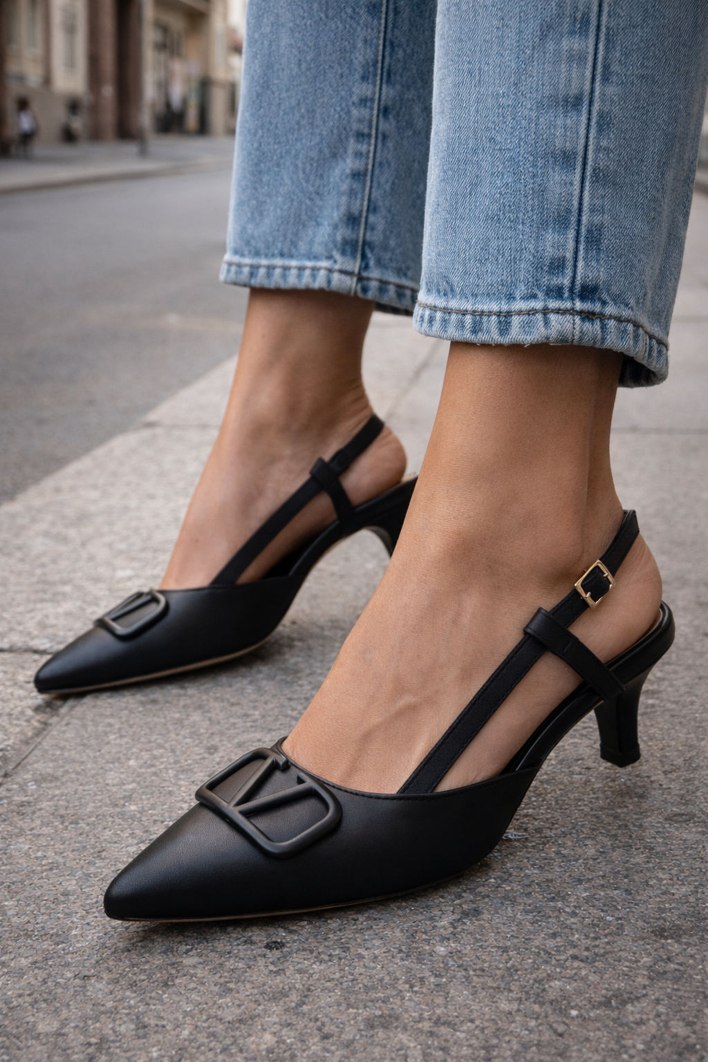 Pointed Toe Slingback Kitten Heels – Elegant V-Cut Formal Pumps