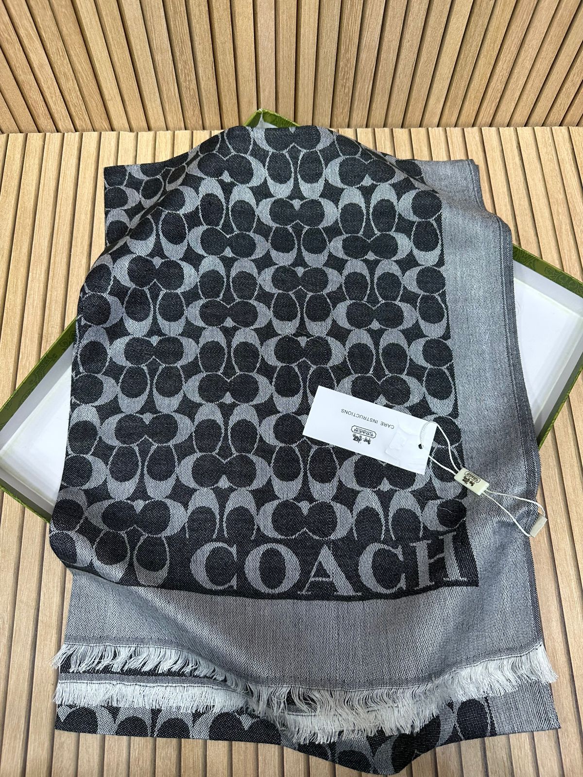 Elegant Jacquard Pashmina Scarf for Women – Soft Winter Shawl & Wrap