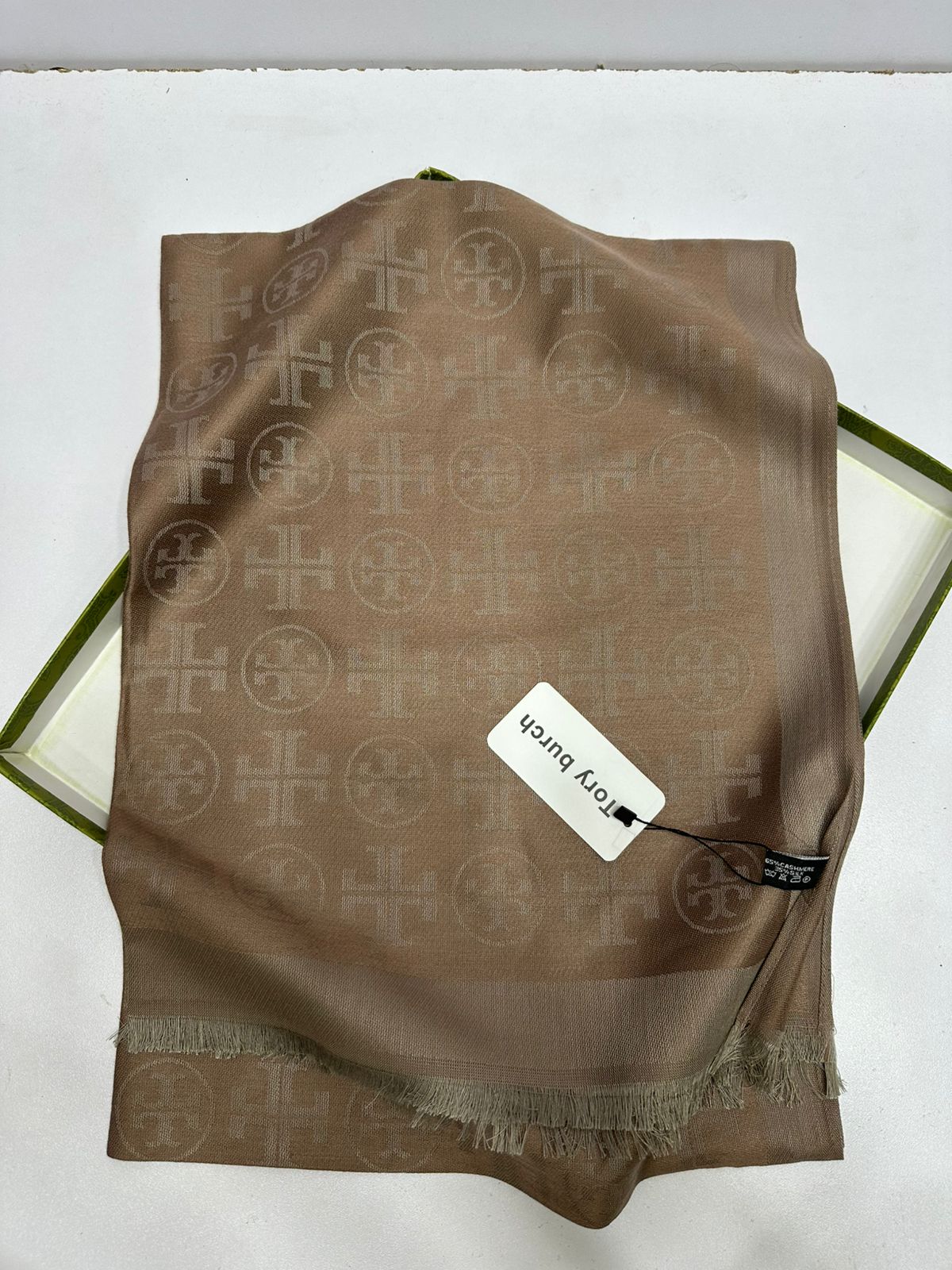 Signature Jacquard Pashmina Scarf for Women – Luxury Winter Wrap