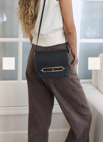Structured Flap Crossbody Bag – Elegant Luxury Style for Women