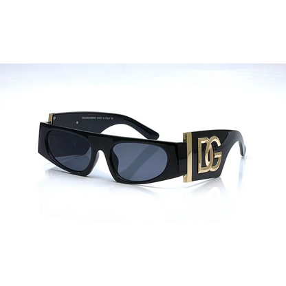 Bold Rectangular Luxury Sunglasses – Oversized Black Frame with Gold Temple Detail