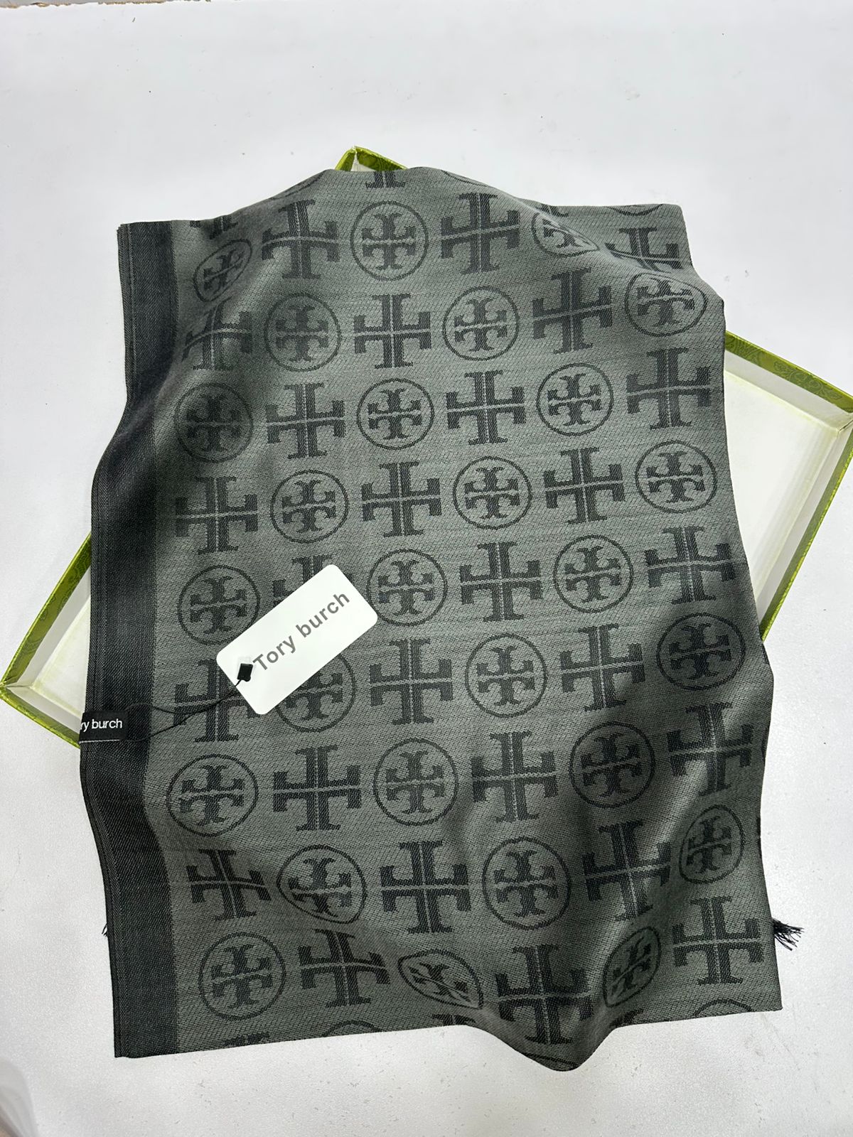 Signature Jacquard Pashmina Scarf for Women – Luxury Winter Wrap