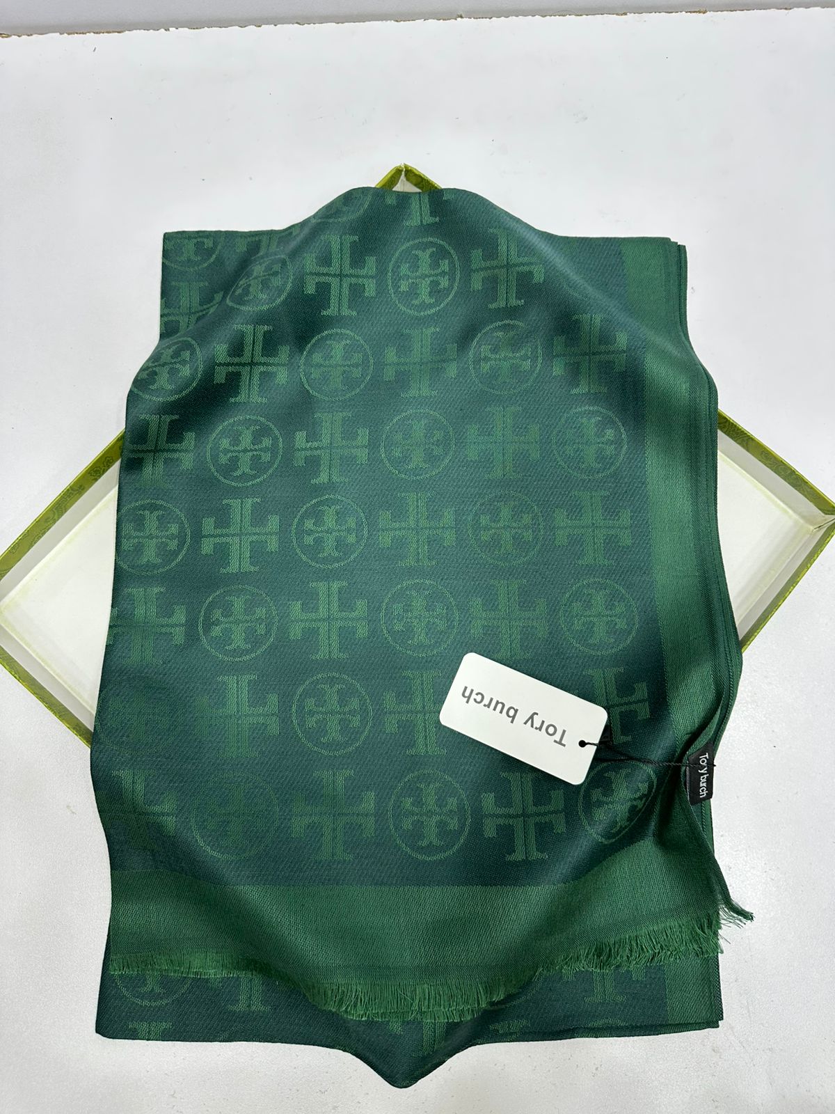 Signature Jacquard Pashmina Scarf for Women – Luxury Winter Wrap