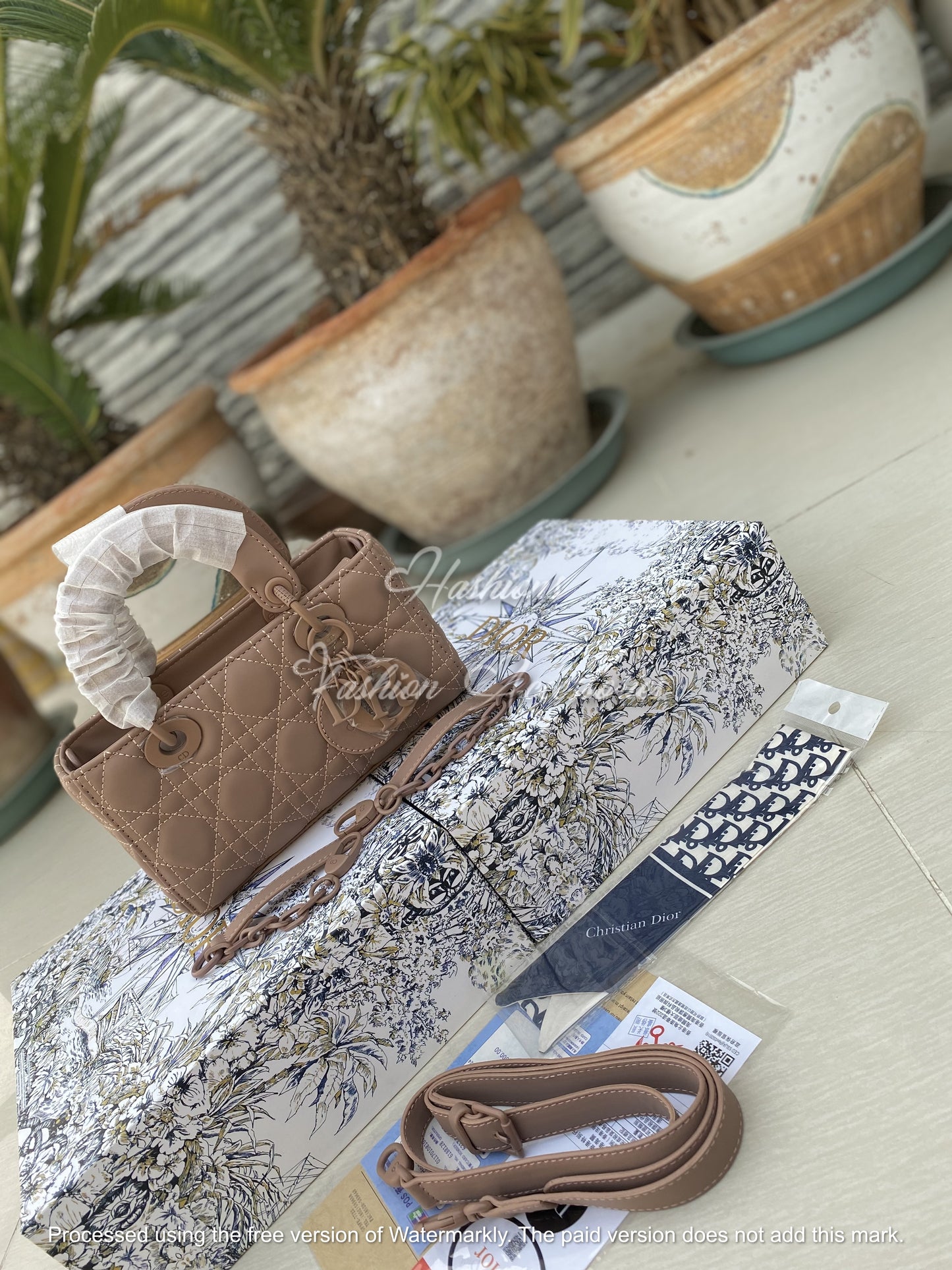 Quilted Micro Top-Handle Bag – Mini Rectangle Tote with Crossbody Strap (Black & Taupe)