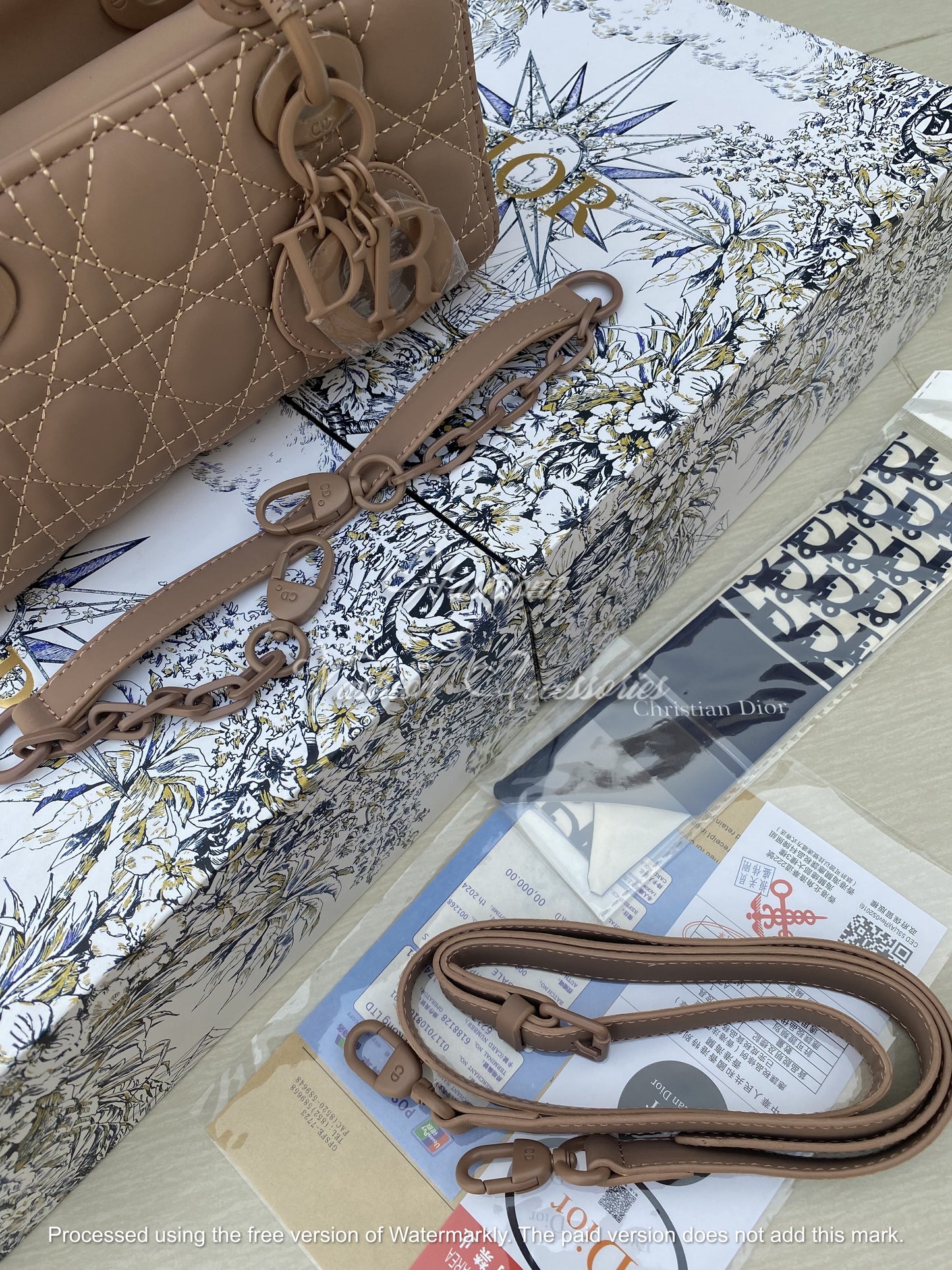 Quilted Micro Top-Handle Bag – Mini Rectangle Tote with Crossbody Strap (Black & Taupe)