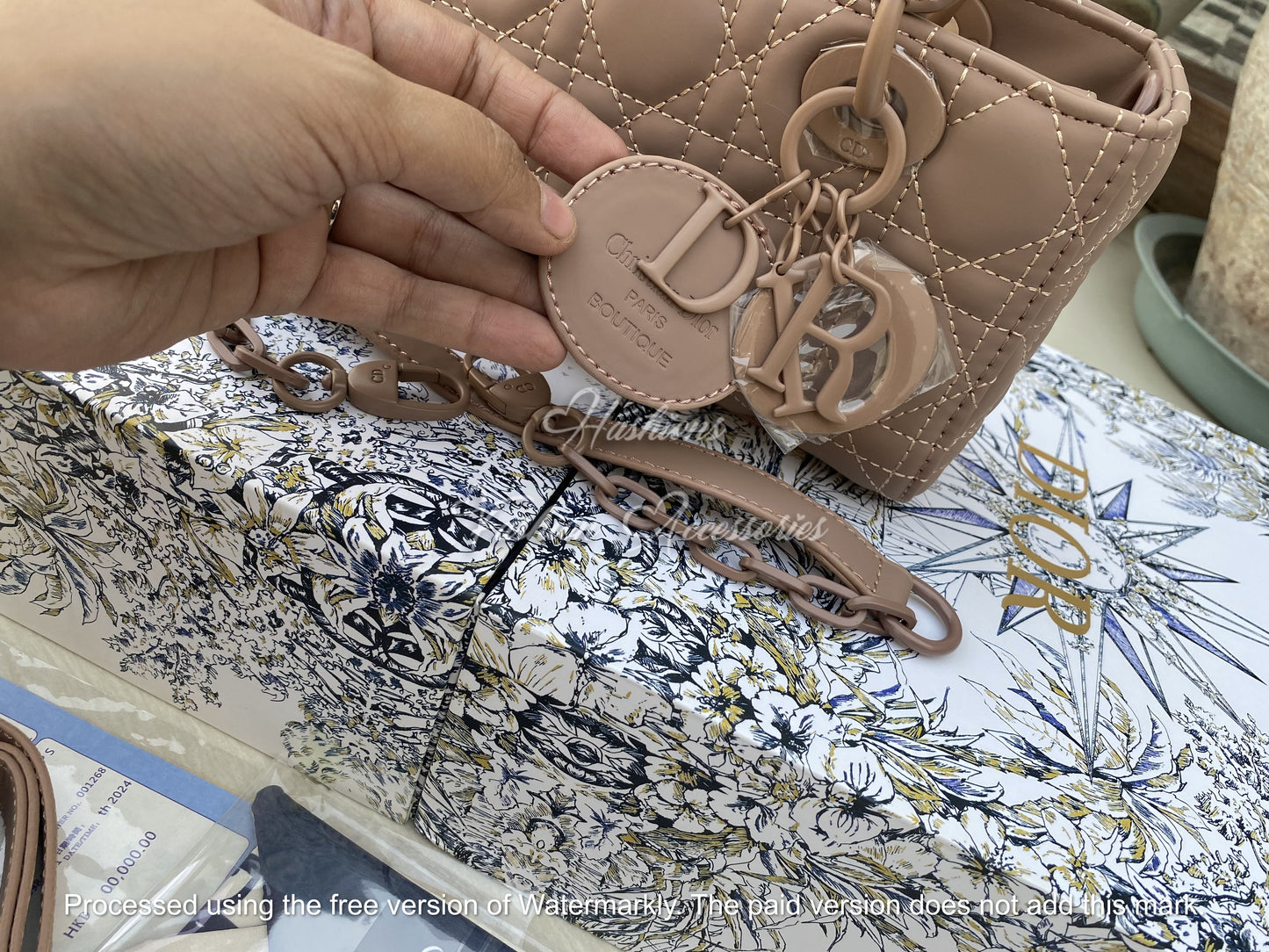 Quilted Micro Top-Handle Bag – Mini Rectangle Tote with Crossbody Strap (Black & Taupe)