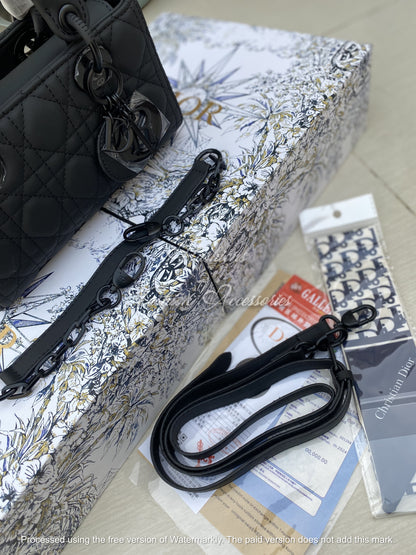 Quilted Micro Top-Handle Bag – Mini Rectangle Tote with Crossbody Strap (Black & Taupe)