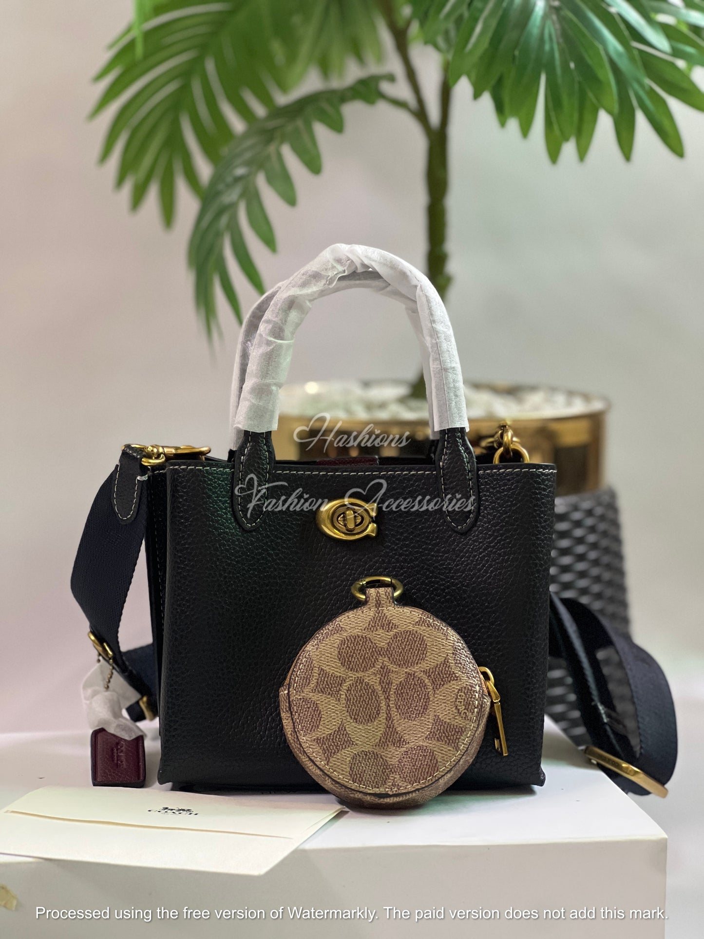 Mini Top-Handle Satchel in Black – Pebble-Texture, Turn-Lock, Detachable Crossbody