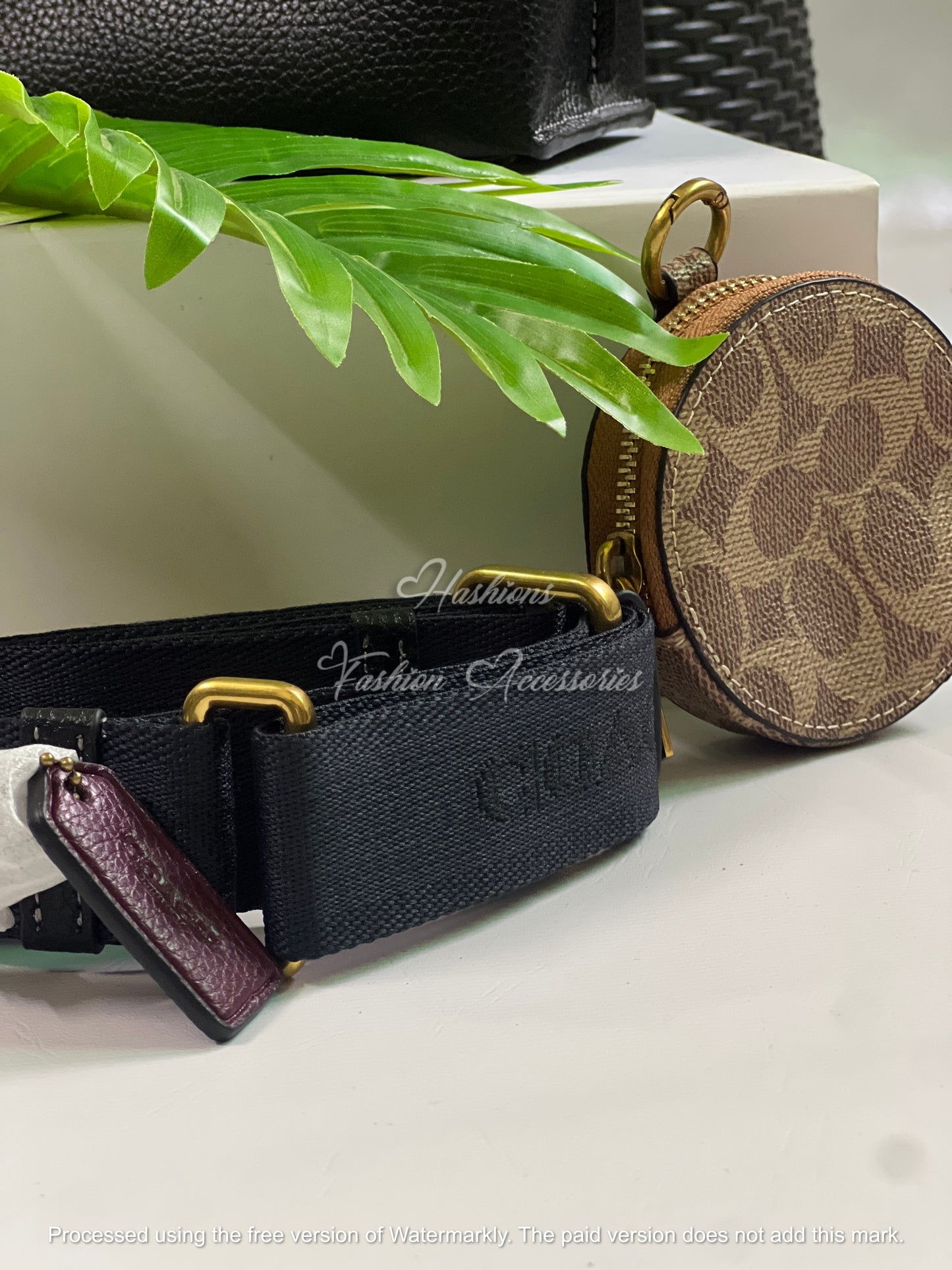 Mini Top-Handle Satchel in Black – Pebble-Texture, Turn-Lock, Detachable Crossbody