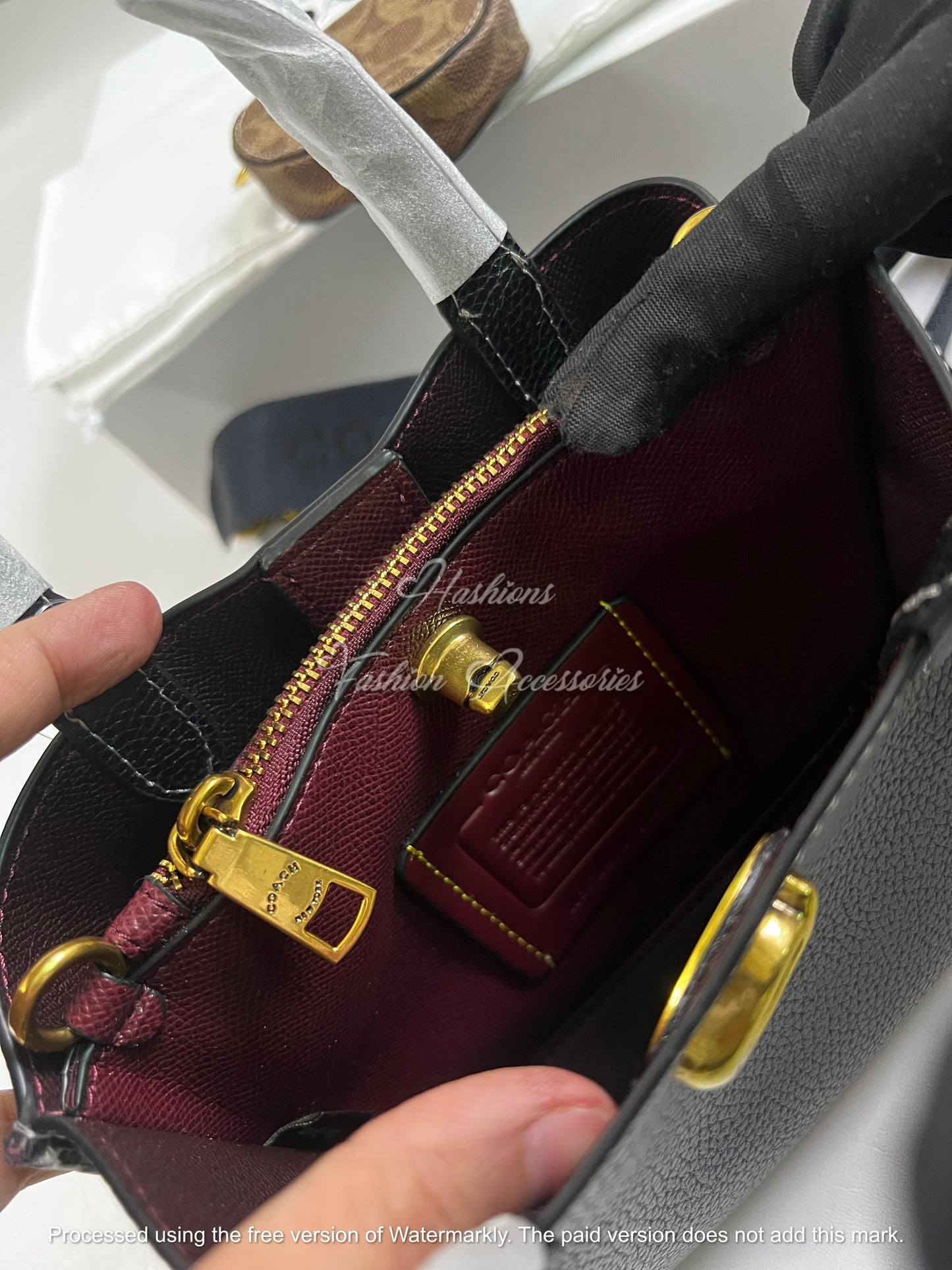 Mini Top-Handle Satchel in Black – Pebble-Texture, Turn-Lock, Detachable Crossbody