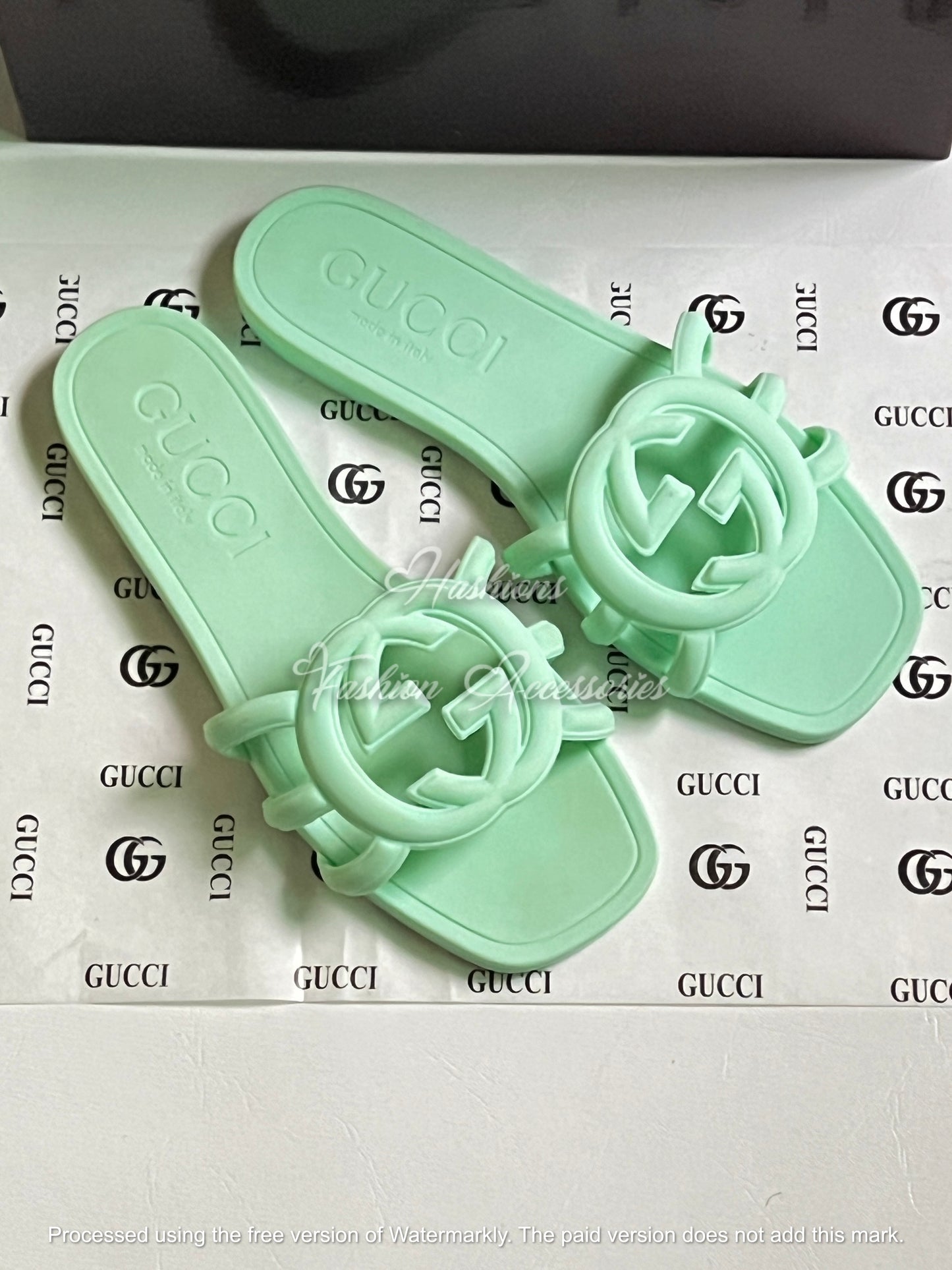 Women’s Jelly Logo Slides – Lightweight Summer Flat Sandals