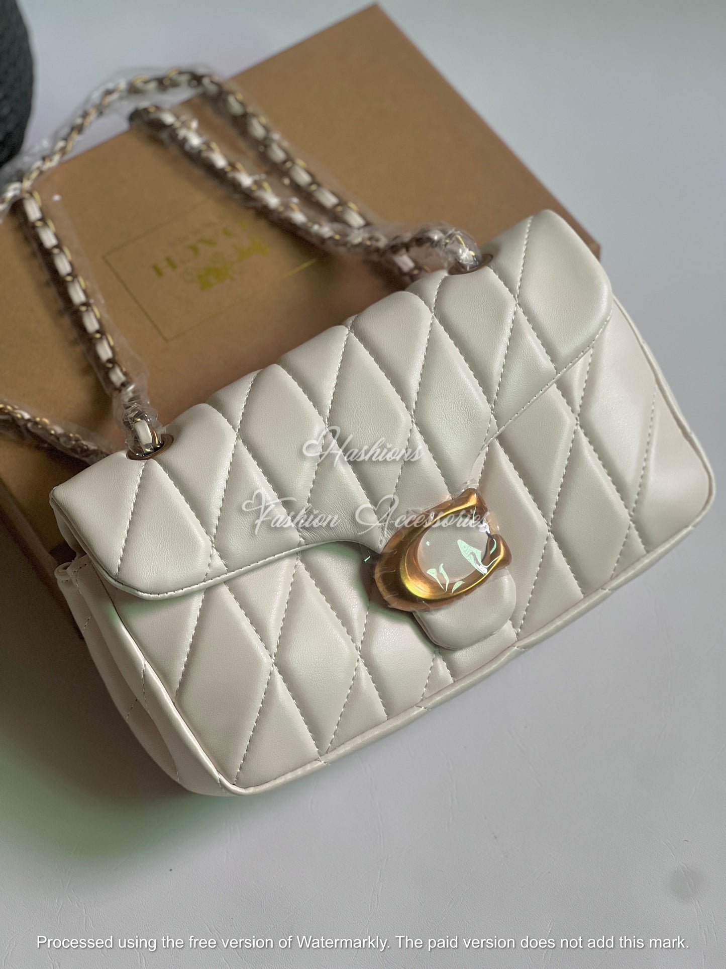 Quilted Chain Flap Shoulder Bag – Convertible Crossbody (Black, Ivory, Taupe)