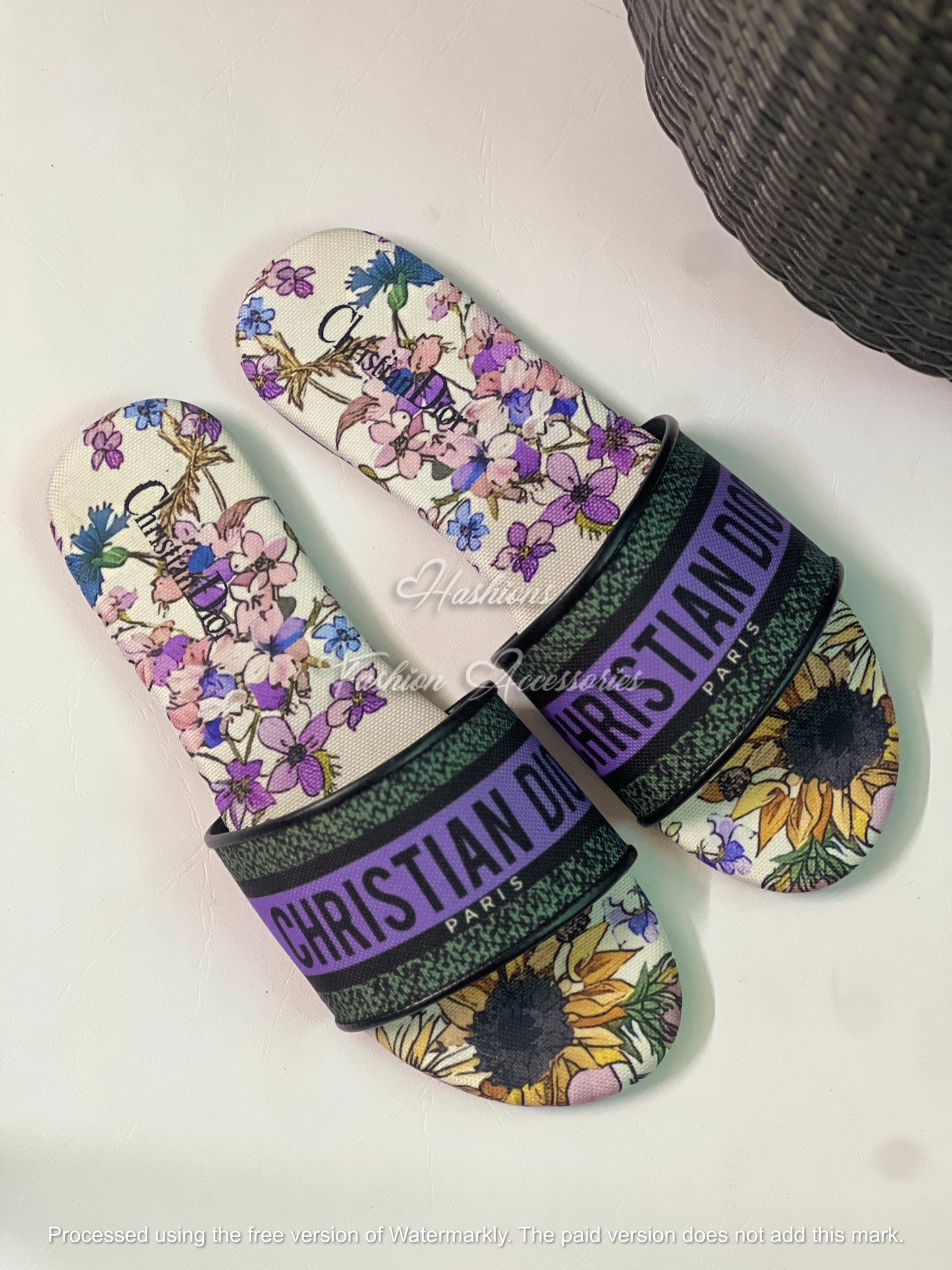 Women’s Printed Slide Flats – Comfortable Everyday Slip-On Sandals