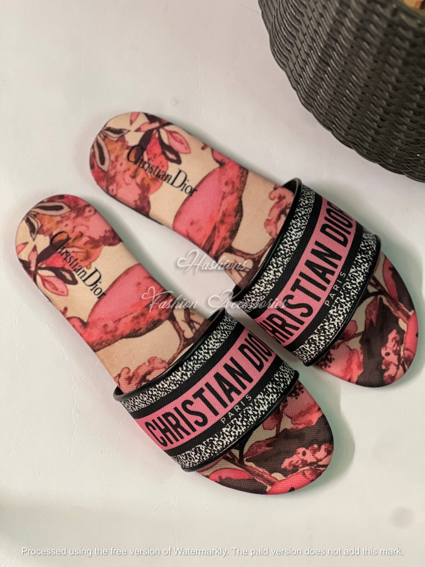 Women’s Printed Slide Flats – Comfortable Everyday Slip-On Sandals