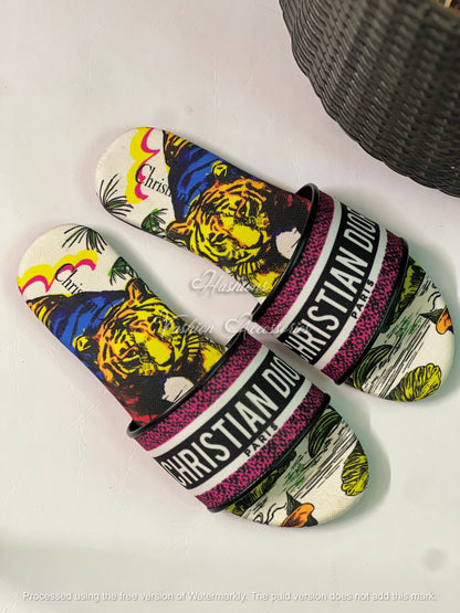 Women’s Printed Slide Flats – Comfortable Everyday Slip-On Sandals