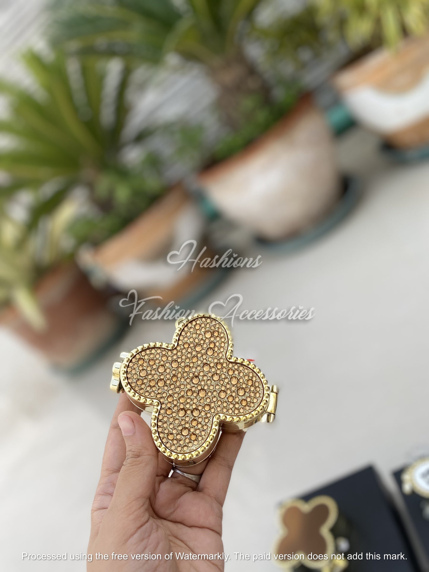 Bijou Clutch