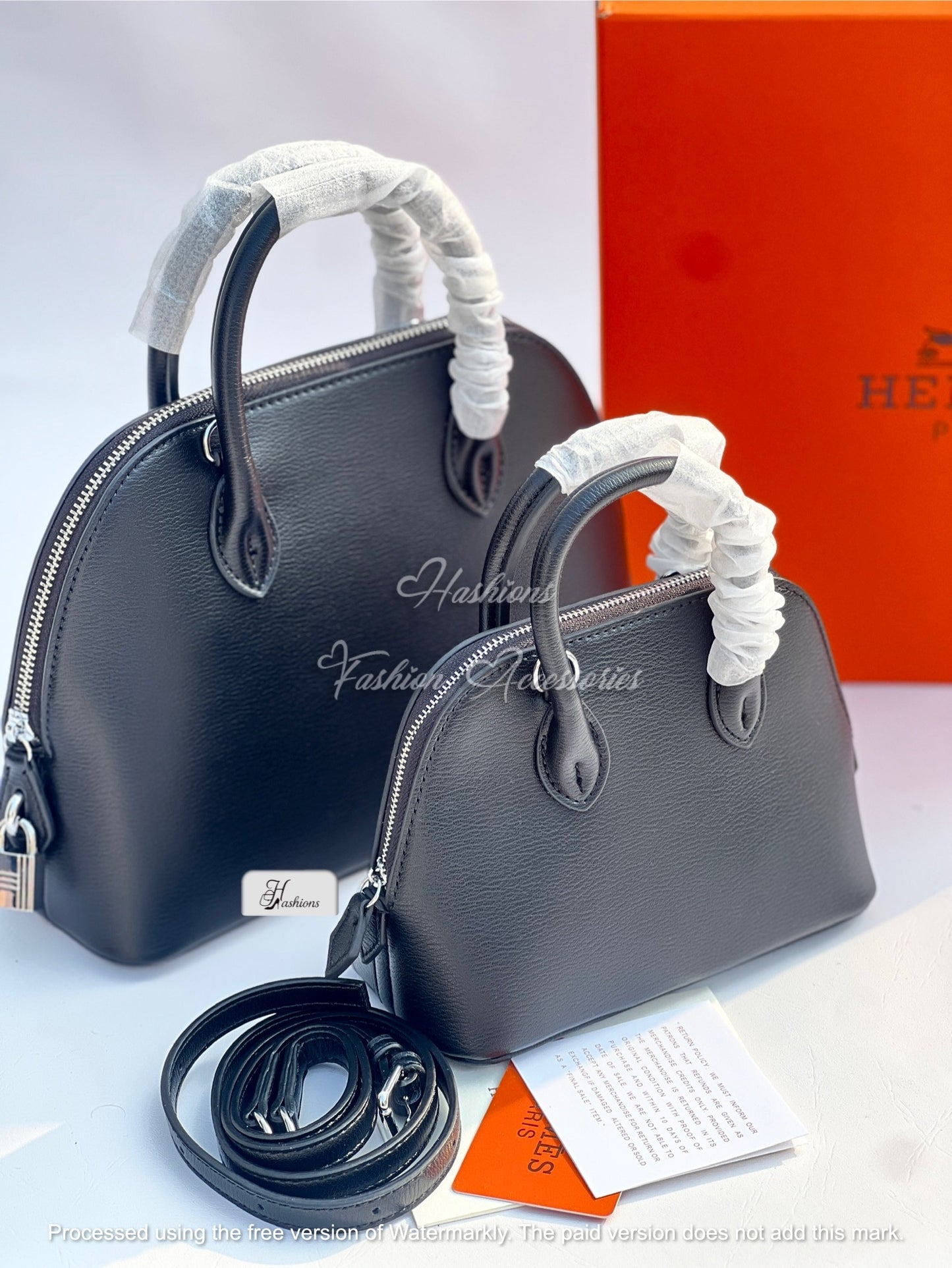 Classic Structured Dome Satchel – Grained Leather Top-Handle Bag with Padlock Detail