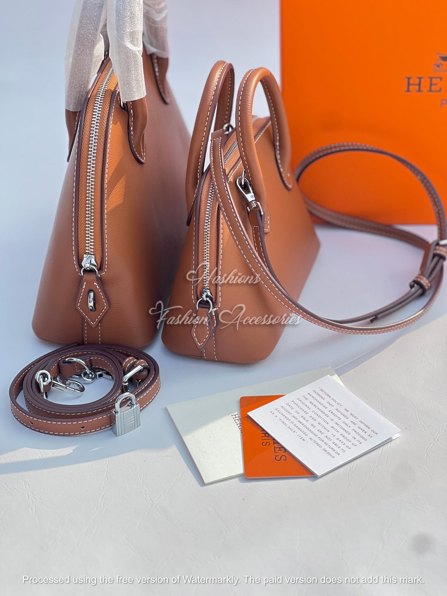 Classic Structured Dome Satchel – Grained Leather Top-Handle Bag with Padlock Detail