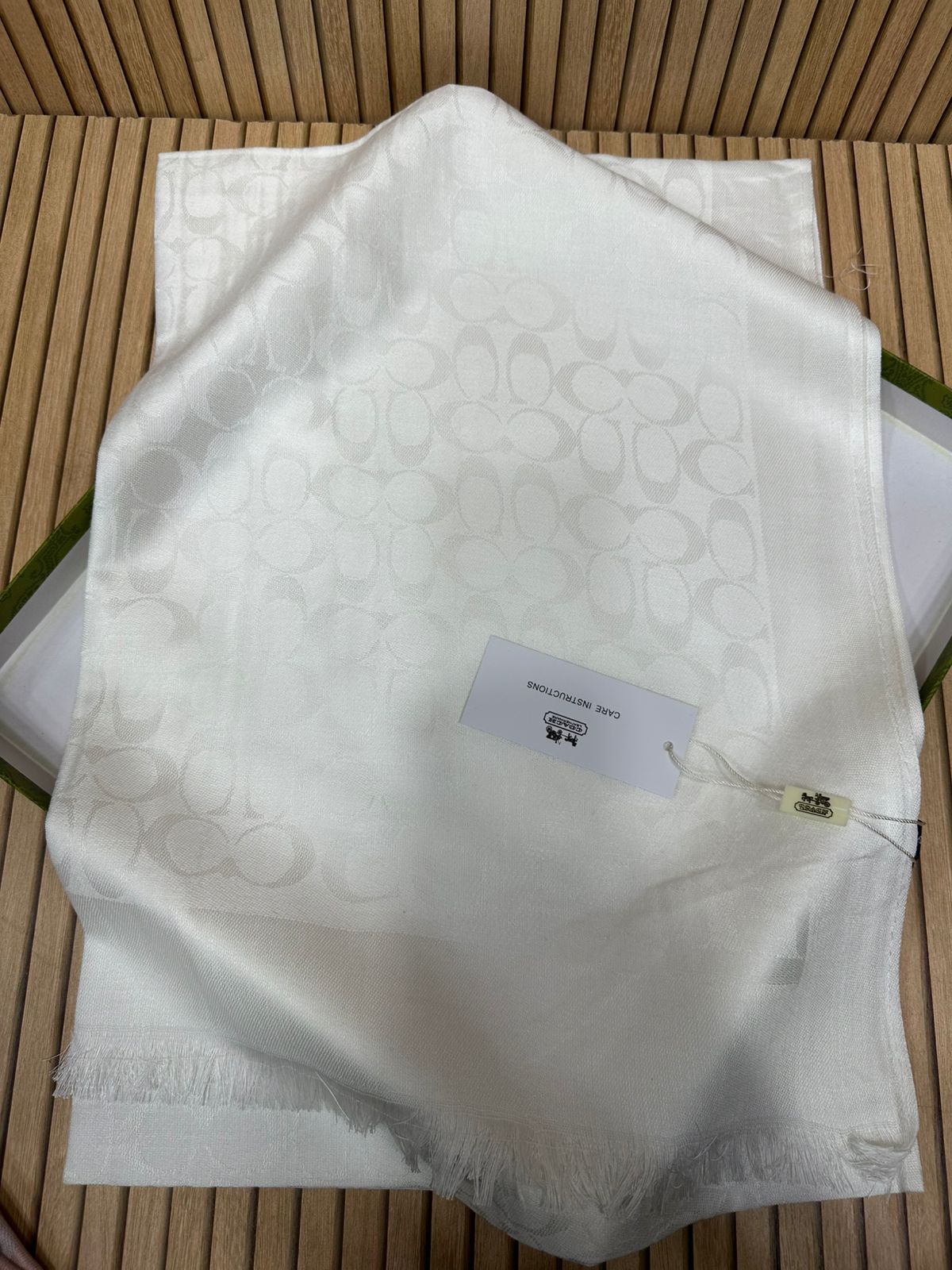 Elegant Jacquard Pashmina Scarf for Women – Soft Winter Shawl & Wrap