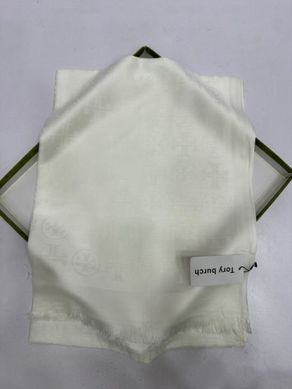 Signature Jacquard Pashmina Scarf for Women – Luxury Winter Wrap