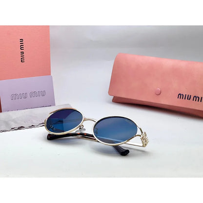 Vintage Oval Metal Sunglasses for Women – Gold Frame with Tinted Lenses