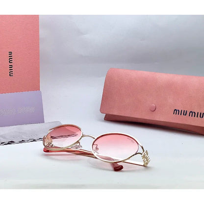 Vintage Oval Metal Sunglasses for Women – Gold Frame with Tinted Lenses