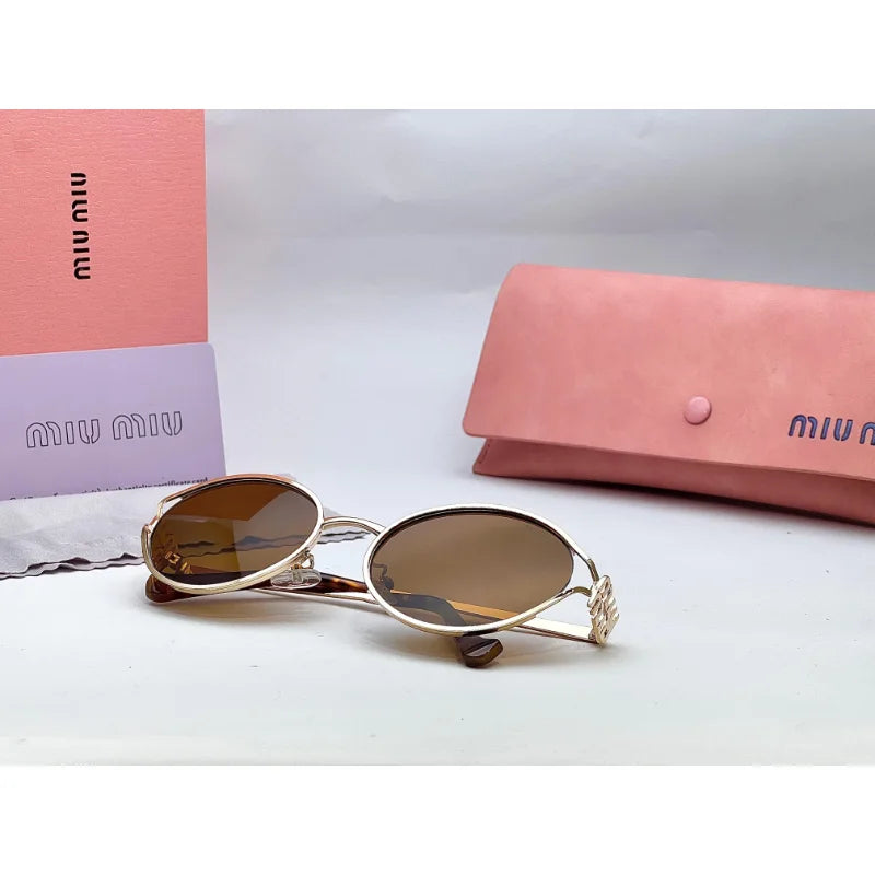 Vintage Oval Metal Sunglasses for Women – Gold Frame with Tinted Lenses