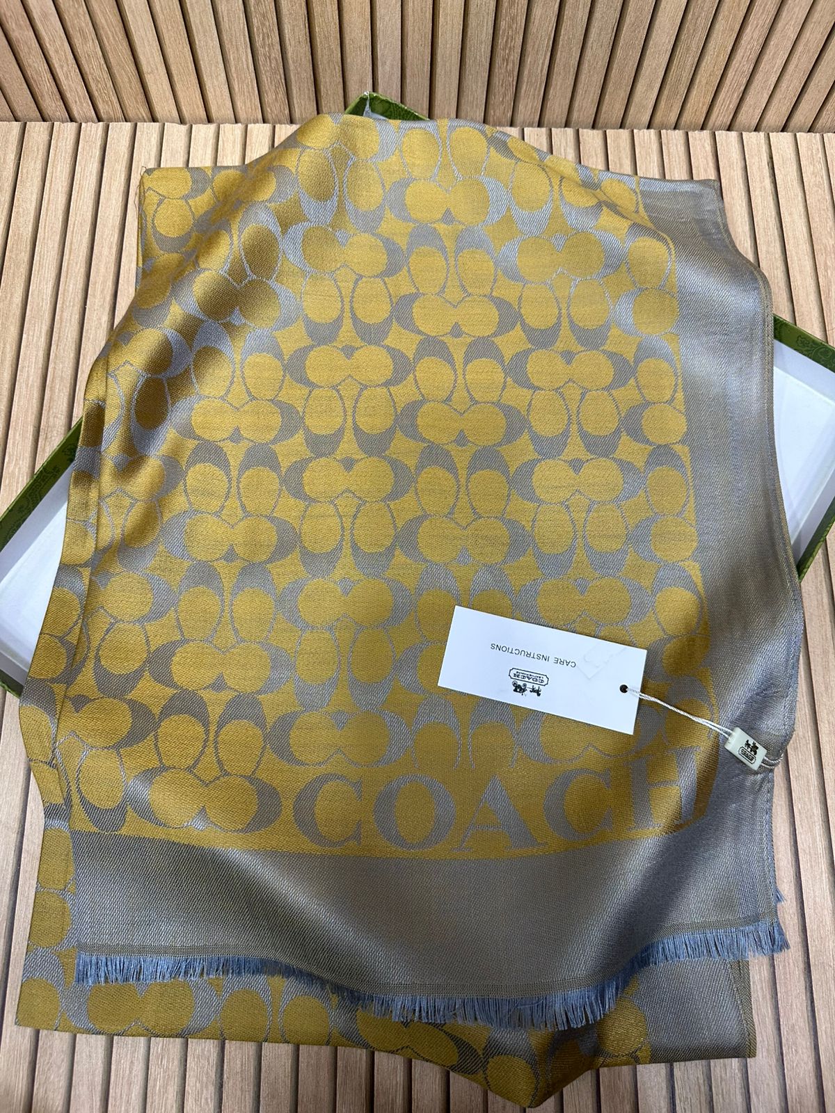 Elegant Jacquard Pashmina Scarf for Women – Soft Winter Shawl & Wrap